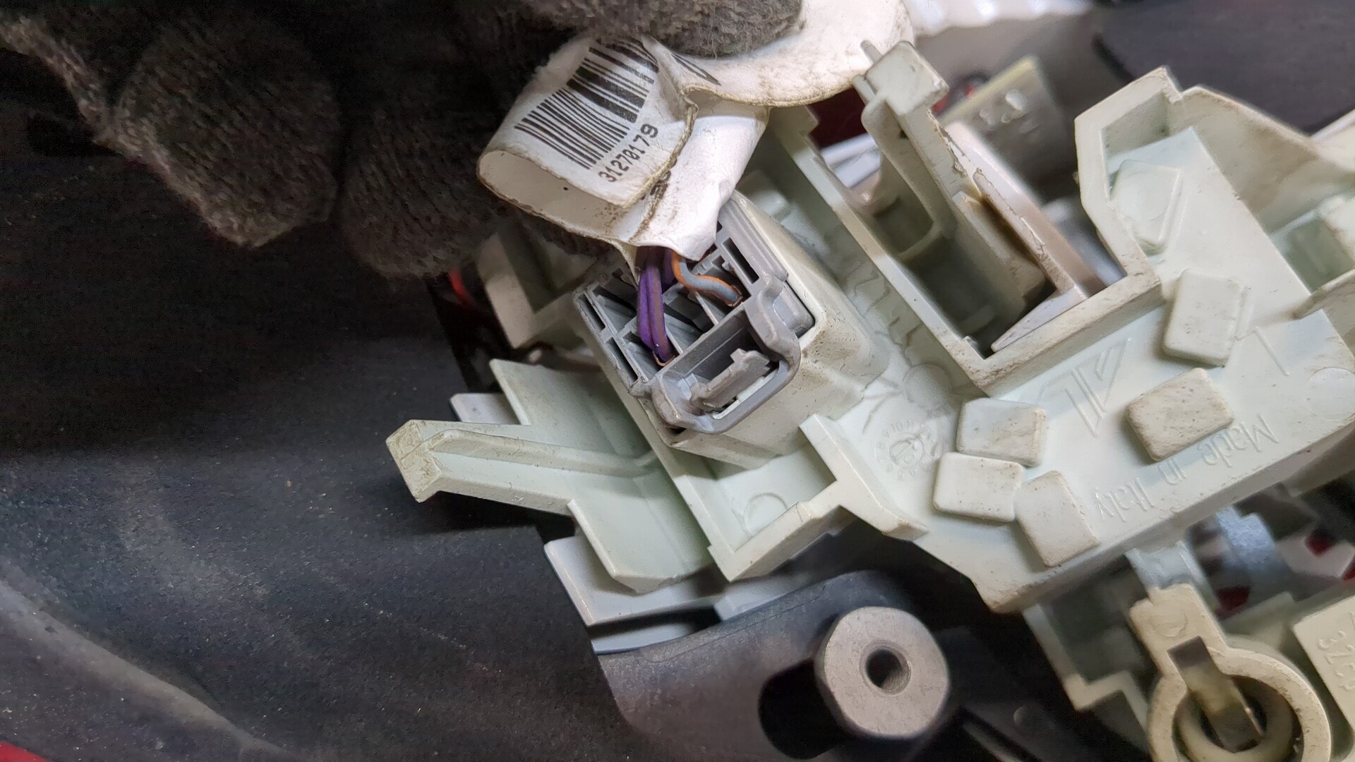 Фонарь задний левый