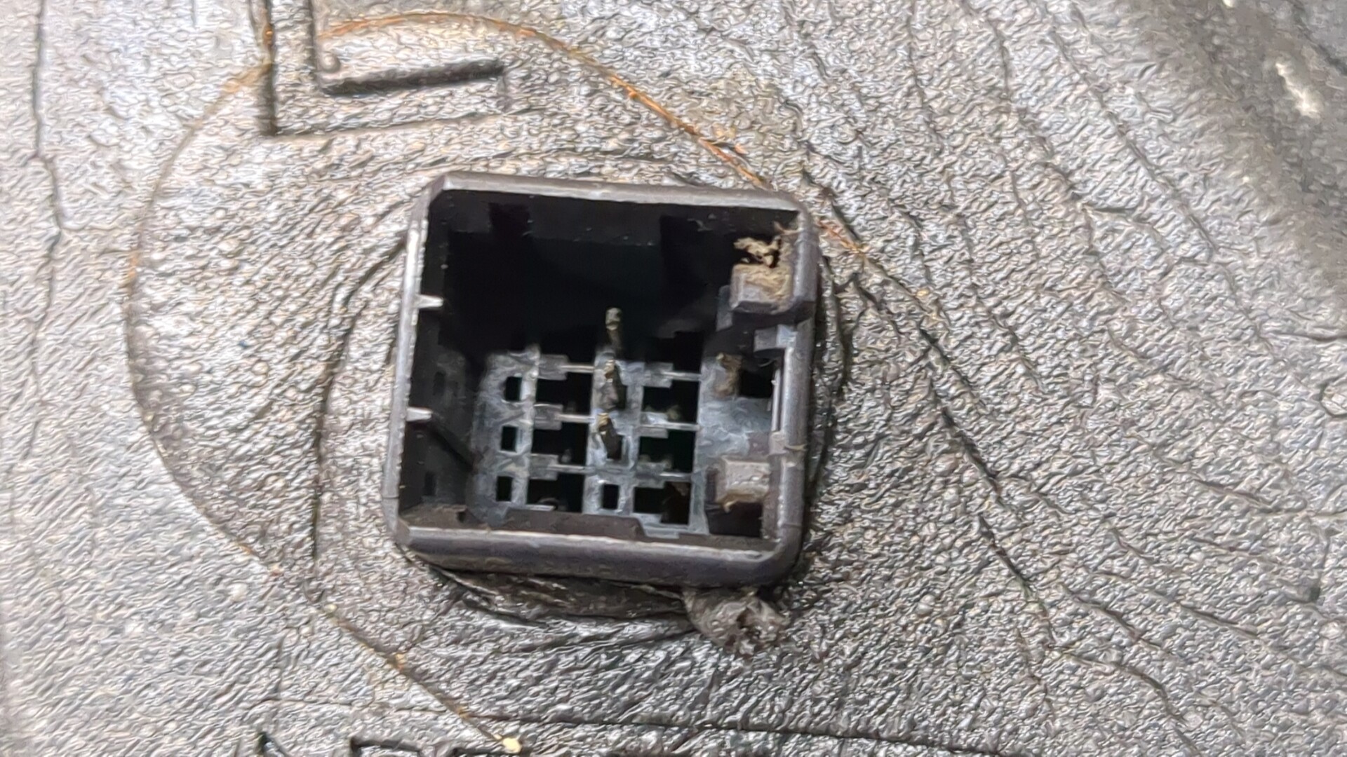 Зеркало левое электрическое