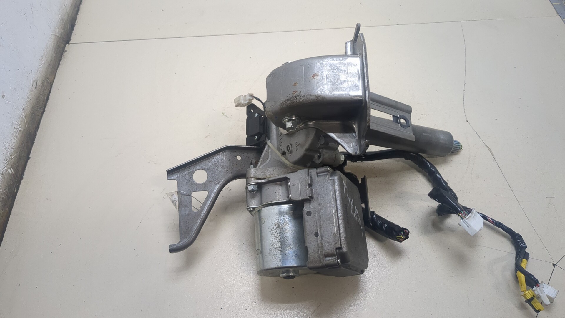 Серводвигатель рулевой рейки