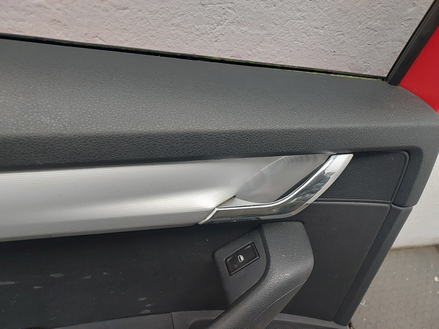 Дверь задняя левая