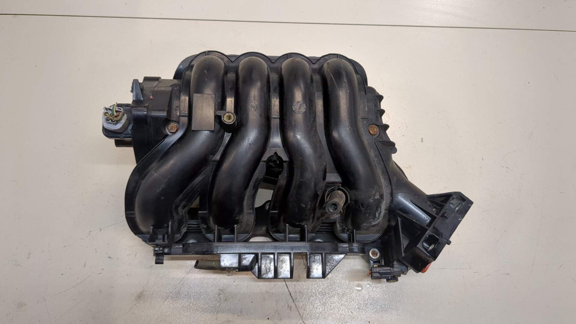 Коллектор впускной