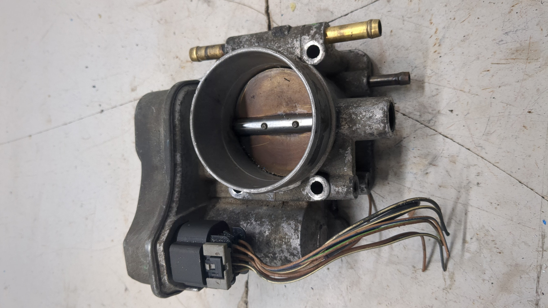 Заслонка дроссельная электрическая