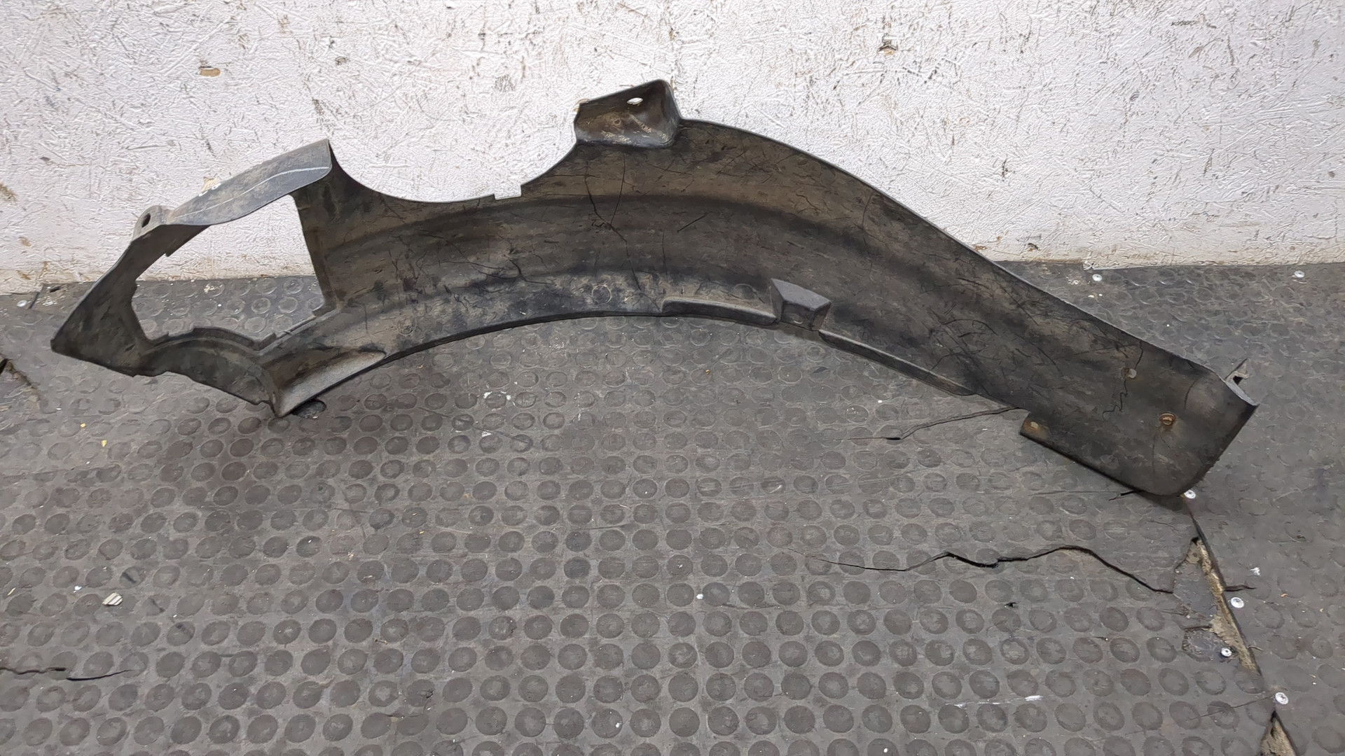 Локер передний правый