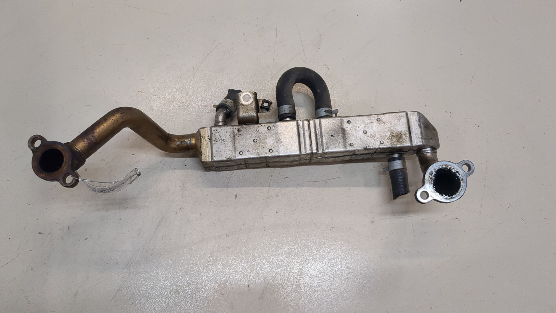 Тройник вентиляции картерных газов