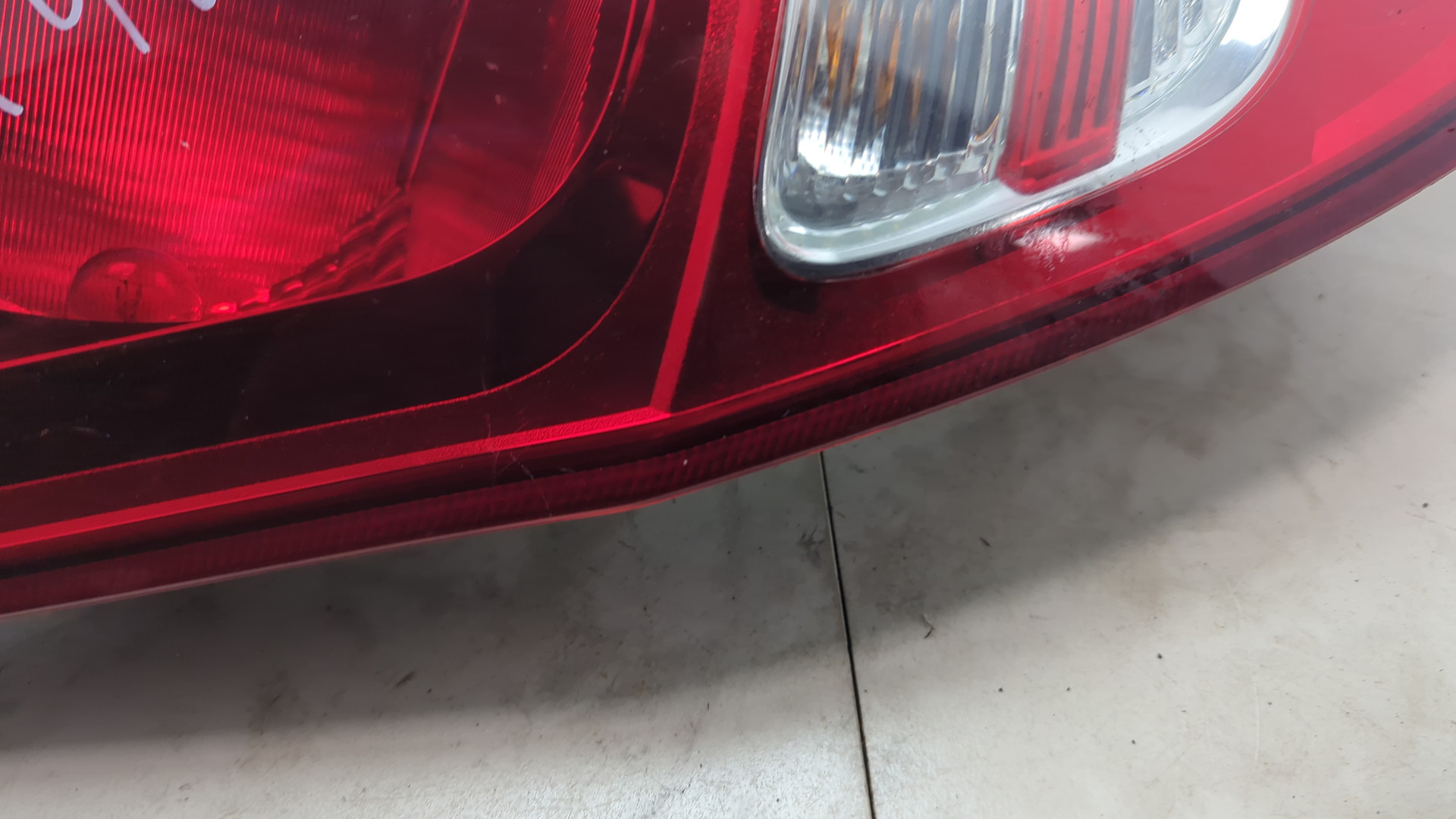 Фонарь задний левый