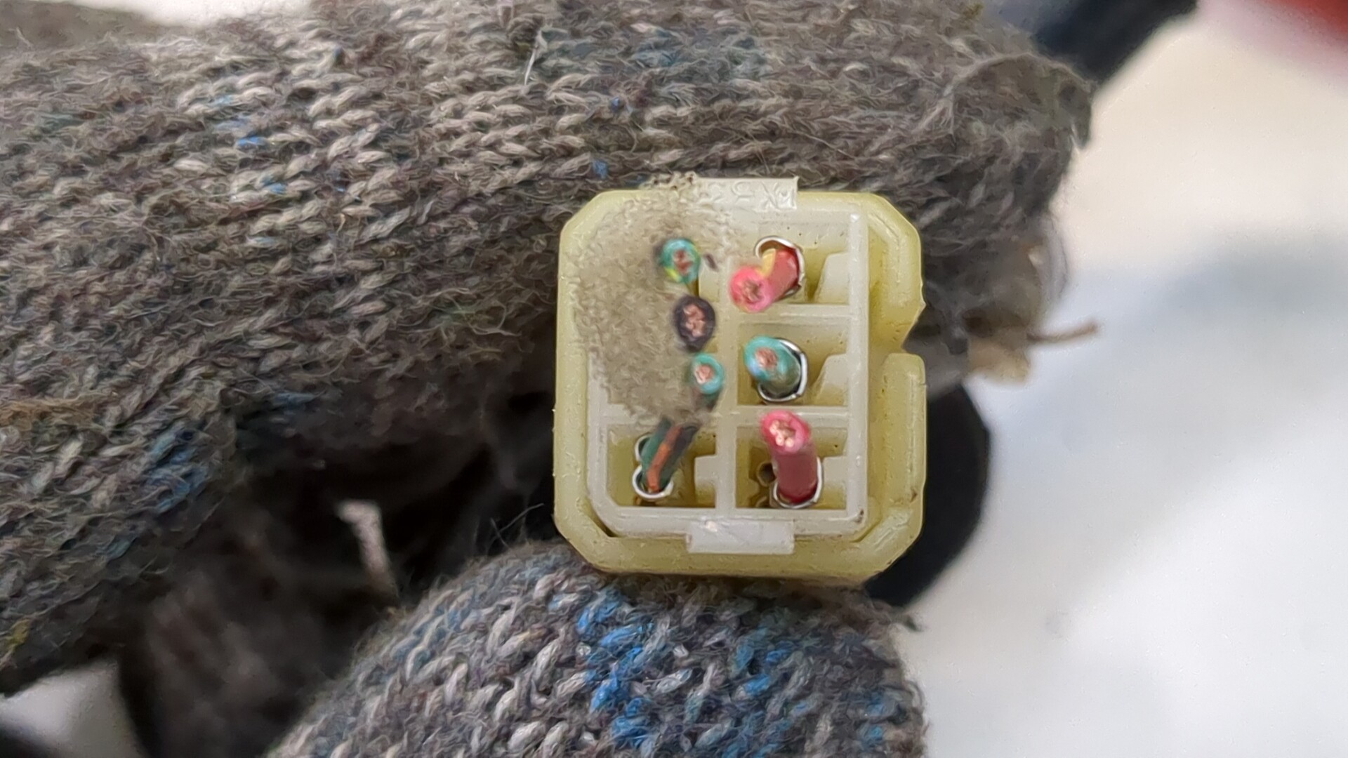 Фонарь задний правый