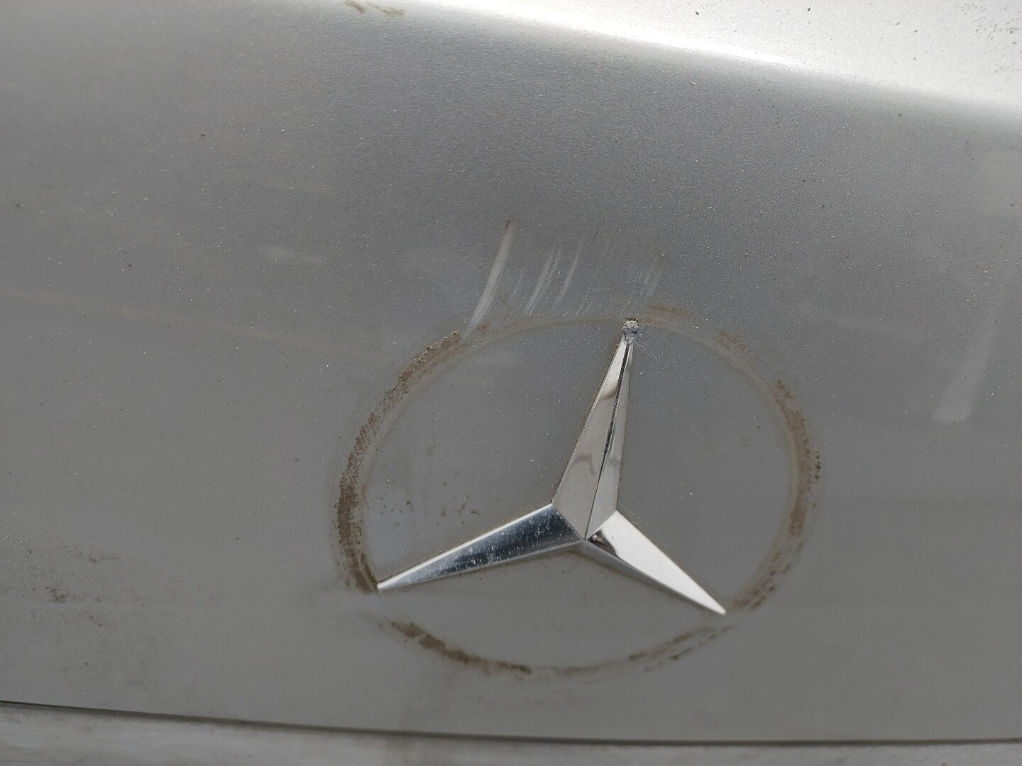 Дверь багажника