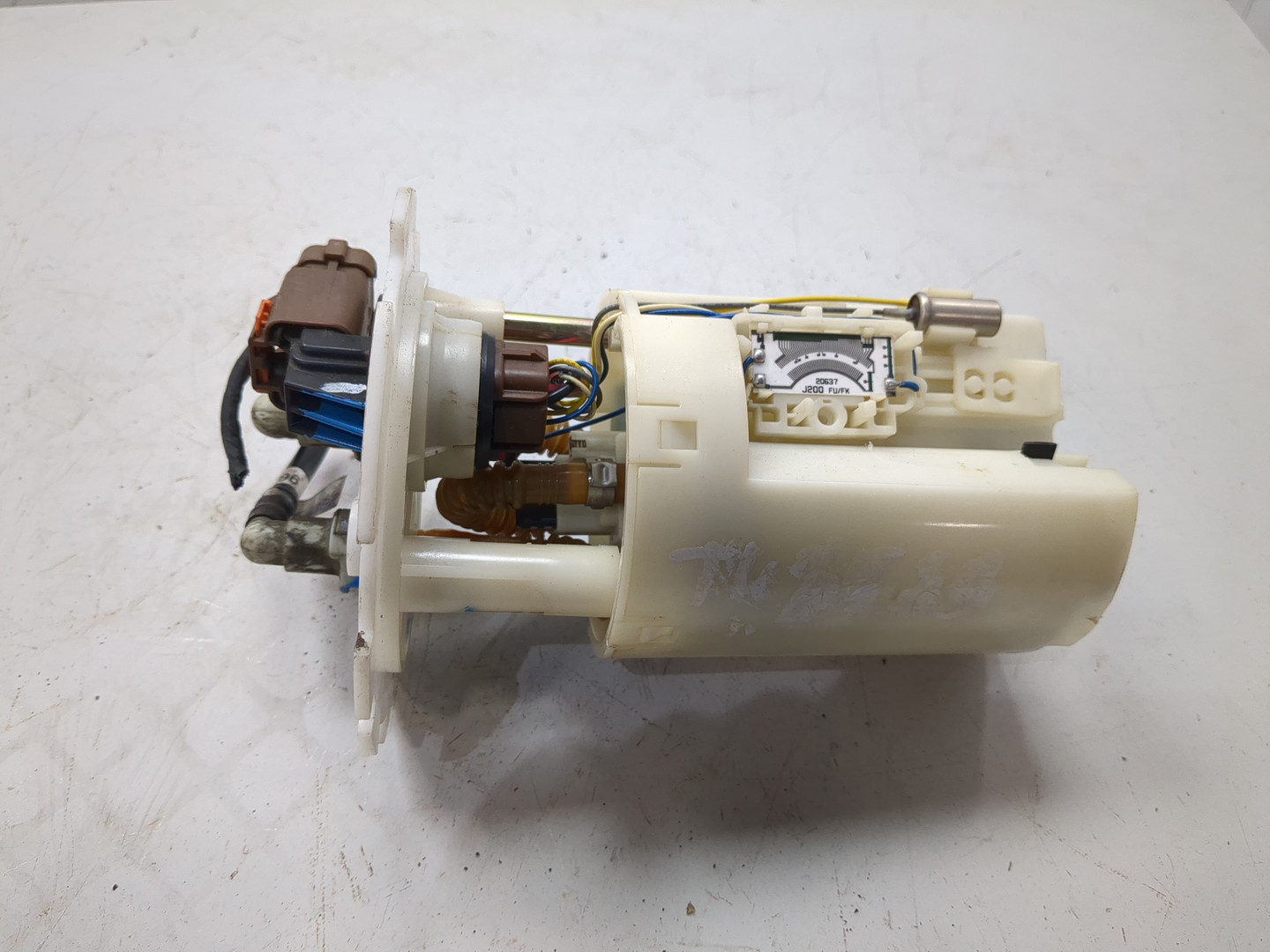 Насос топливный электрический