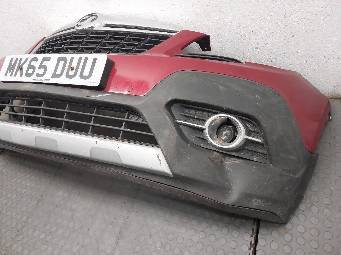 Бампер передний