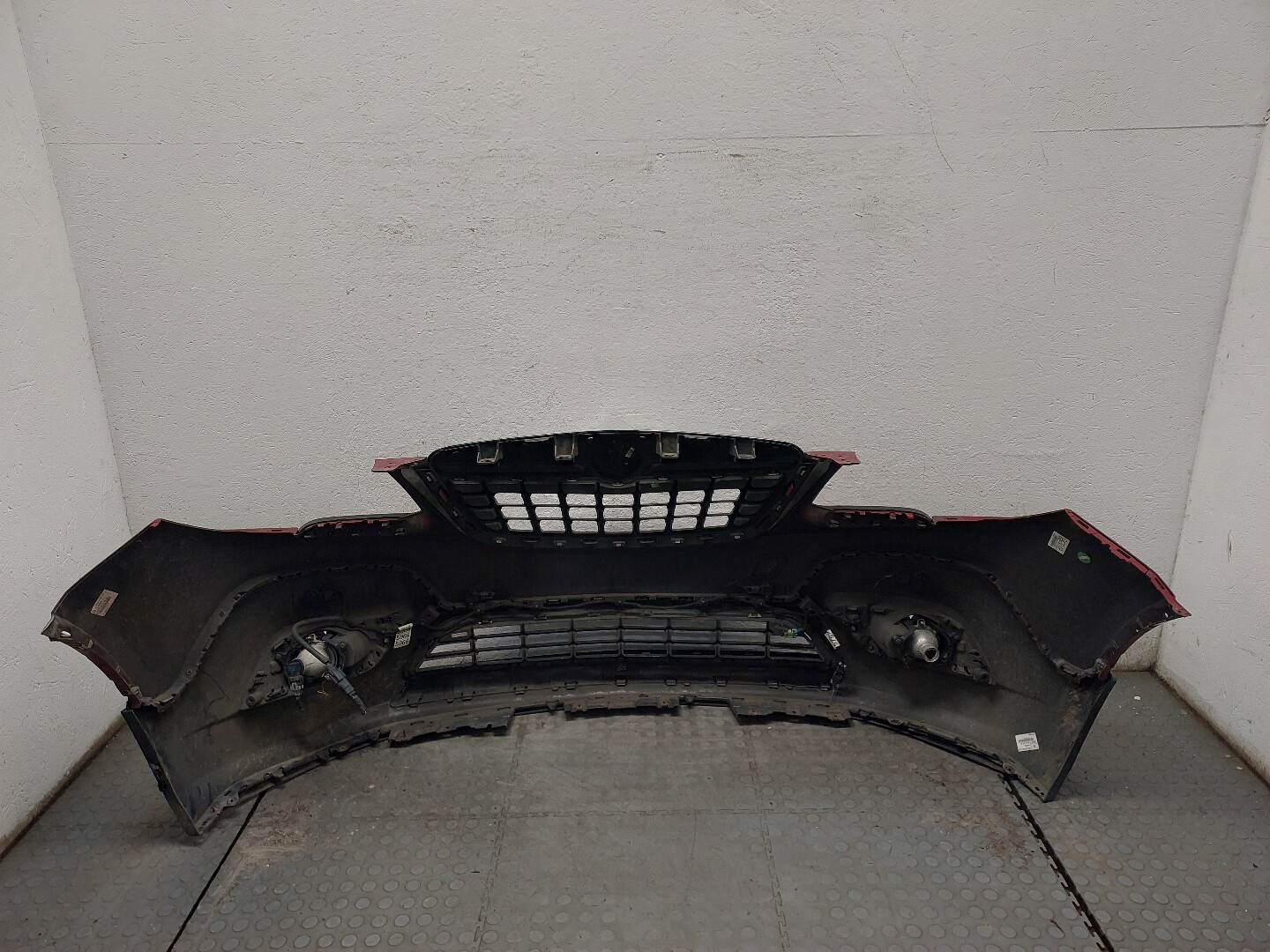 Бампер передний