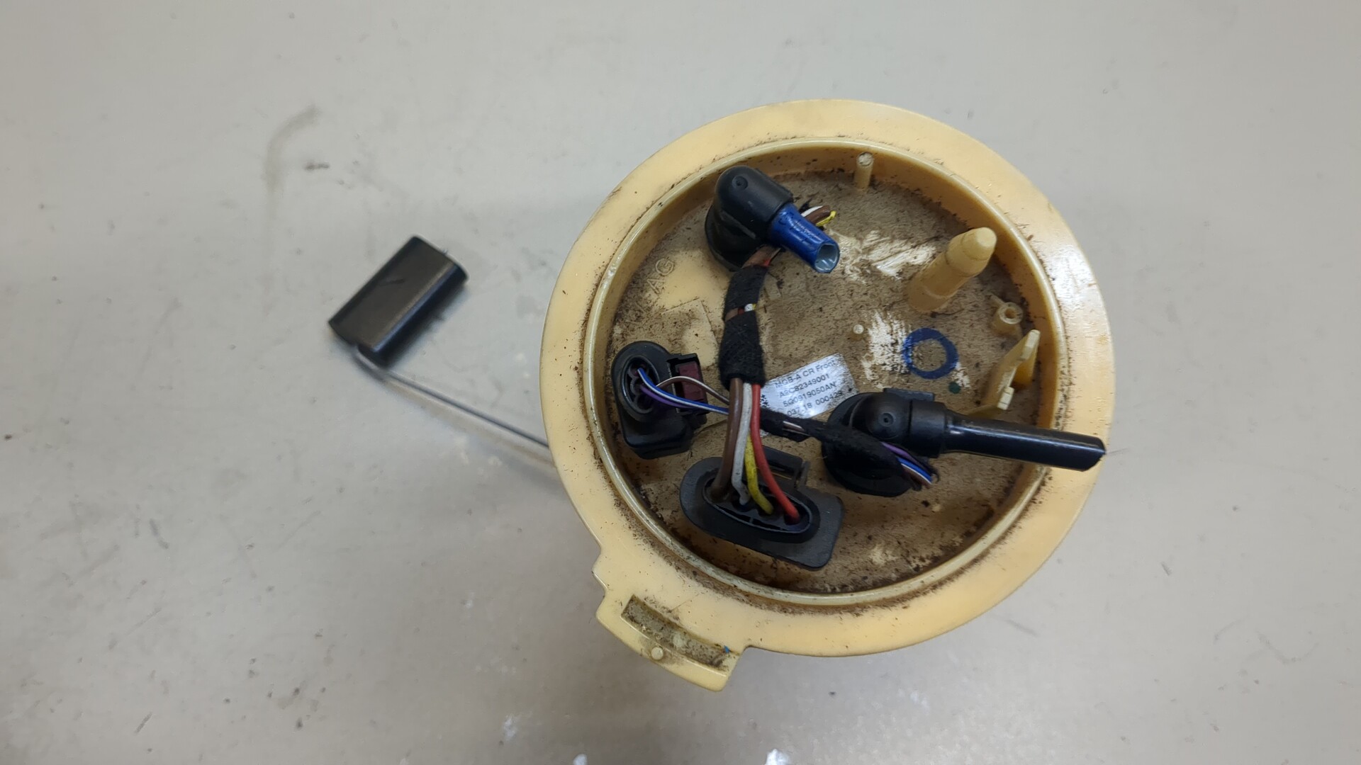 Насос топливный электрический