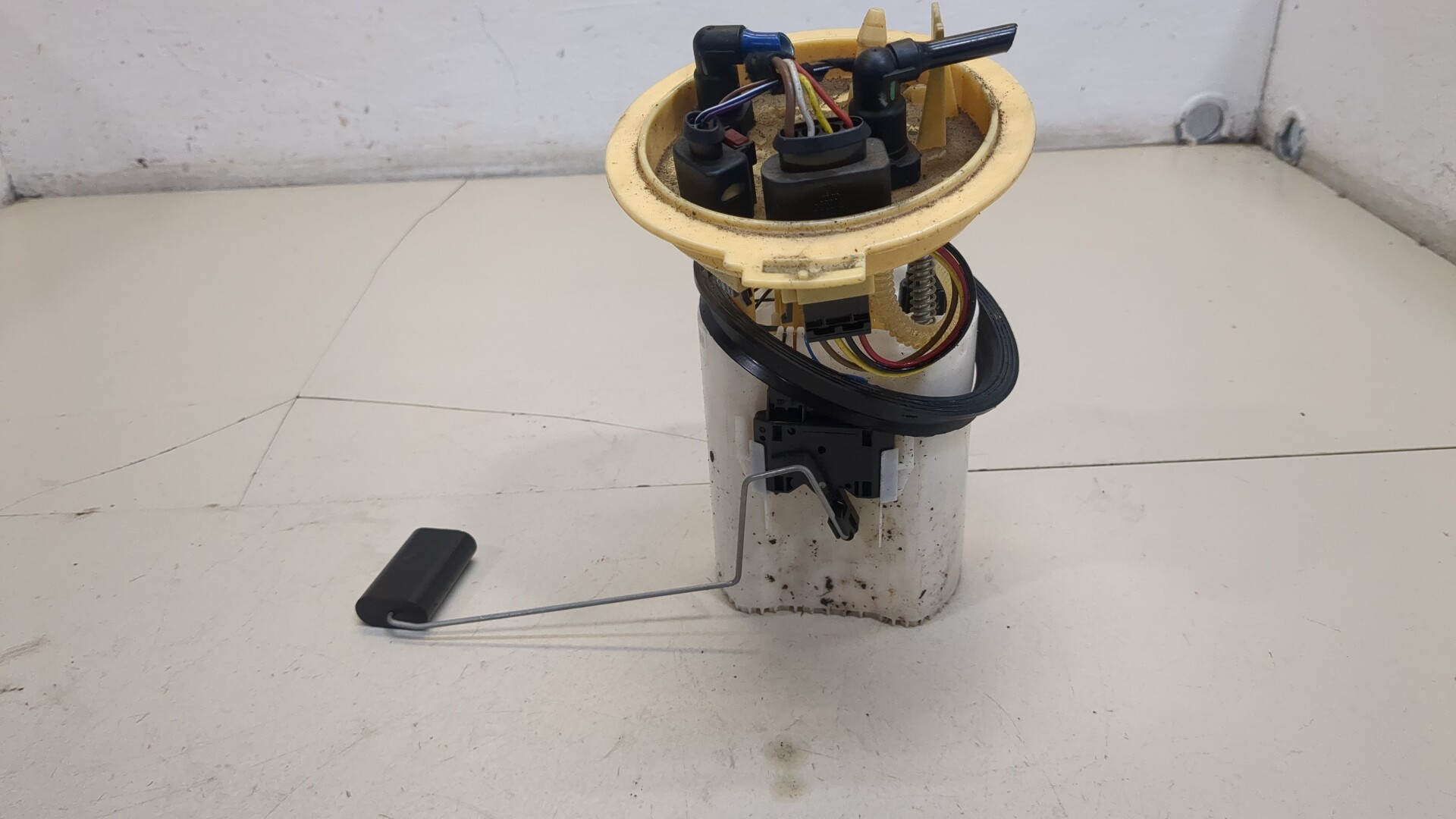 Насос топливный электрический