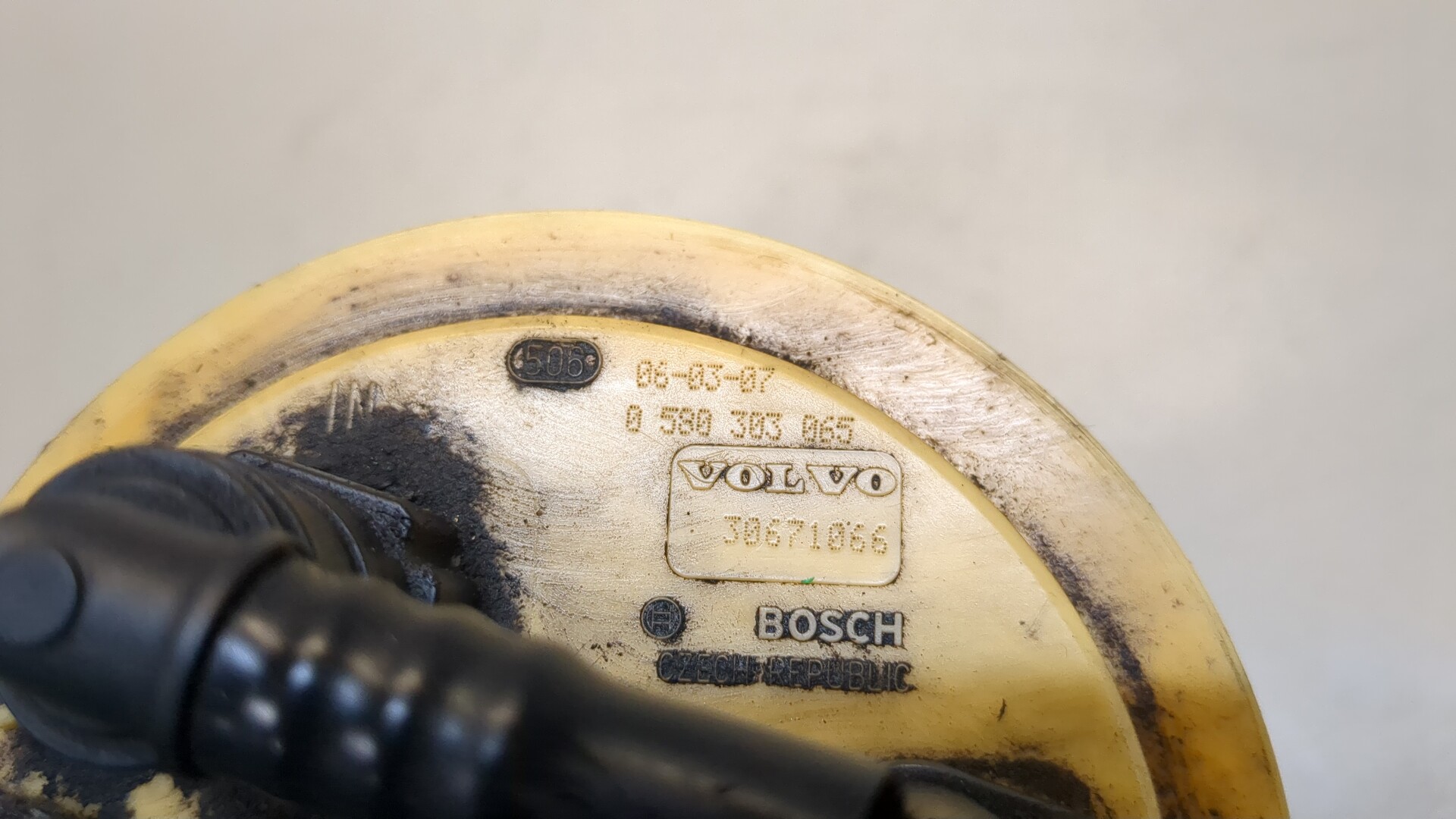 Насос топливный электрический