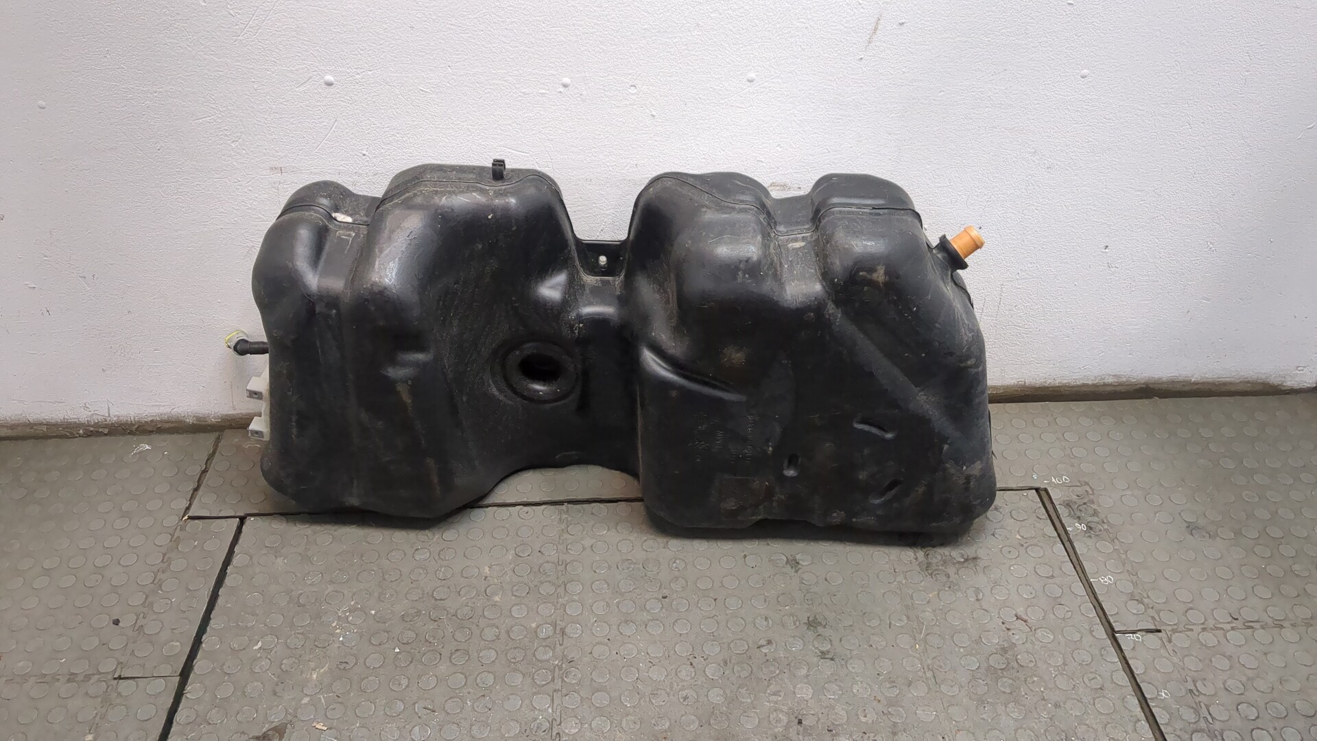 Бак топливный