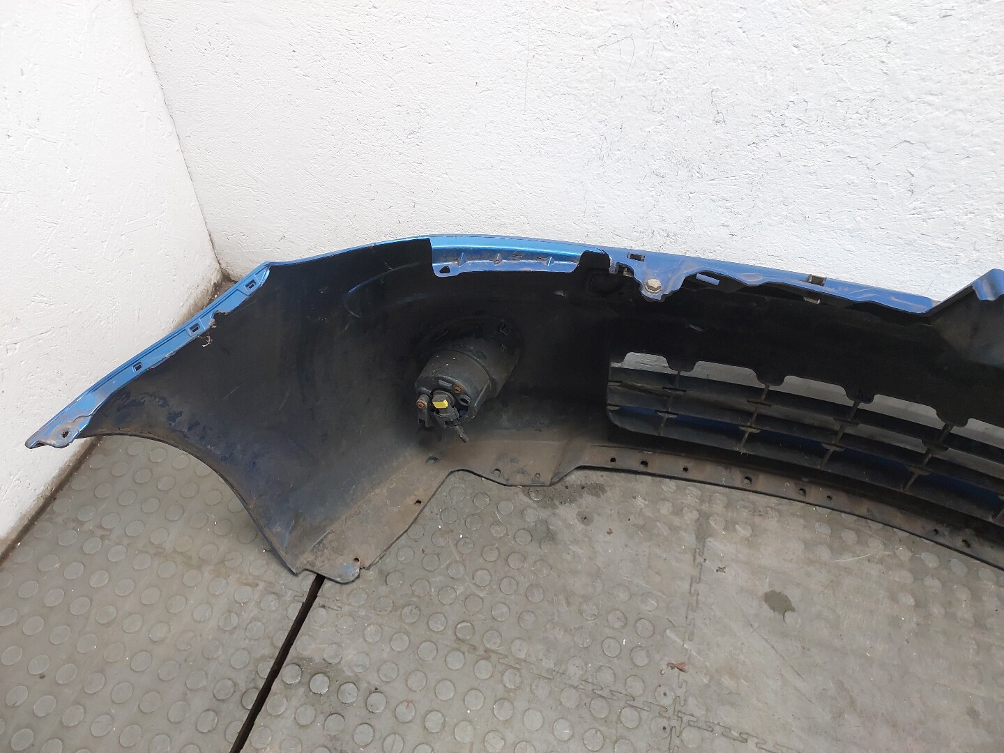 Бампер передний