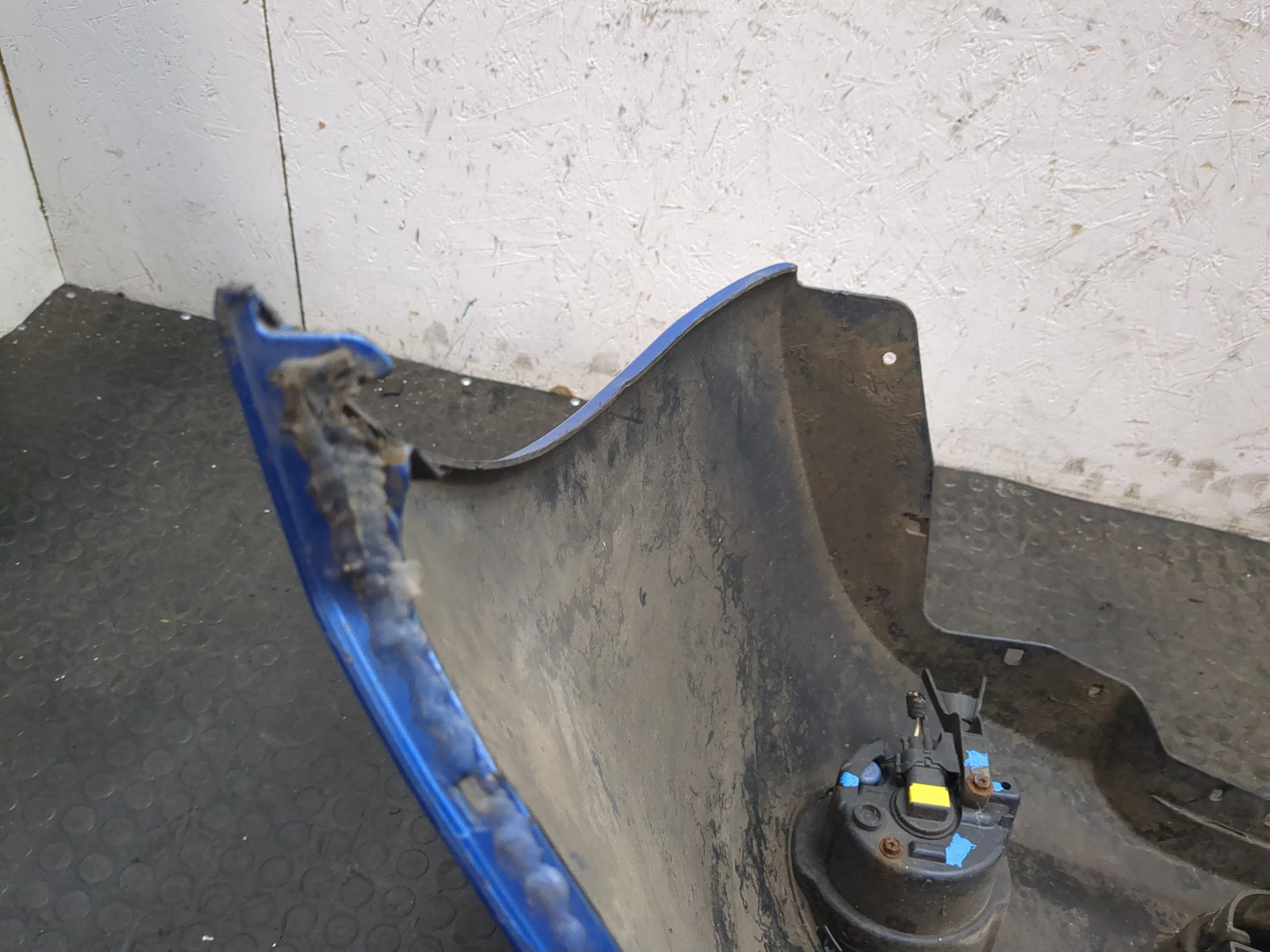 Бампер передний