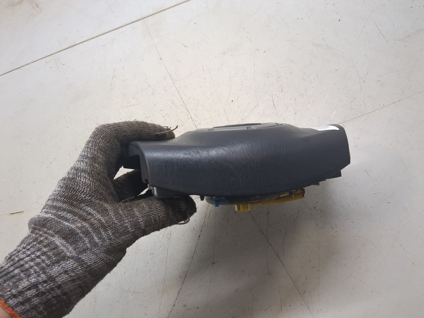 Подушка безопасности в рулевое колесо