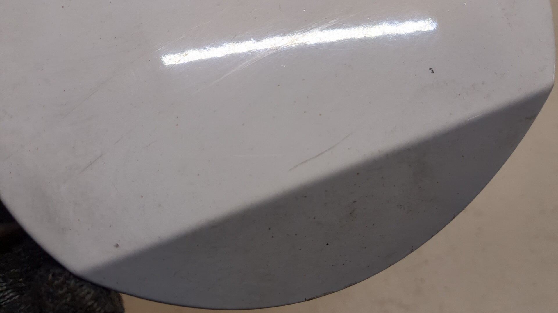 Лючок бензобака