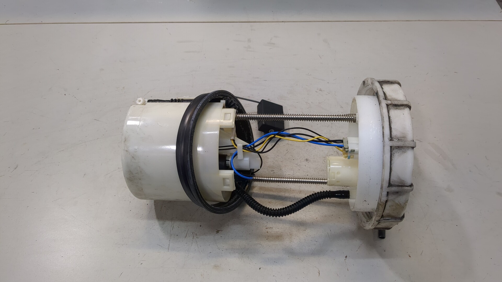 Насос топливный электрический