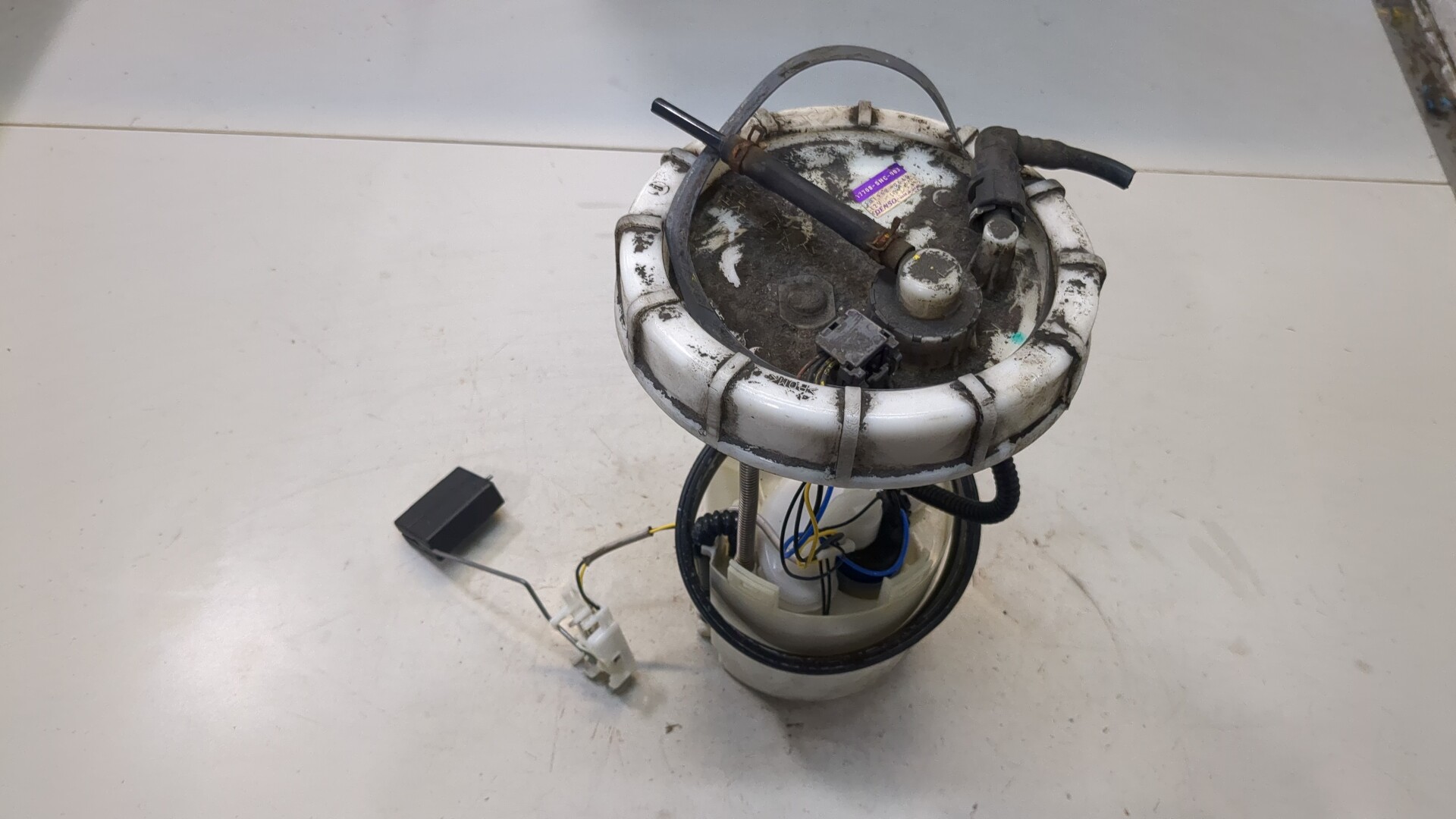 Насос топливный электрический