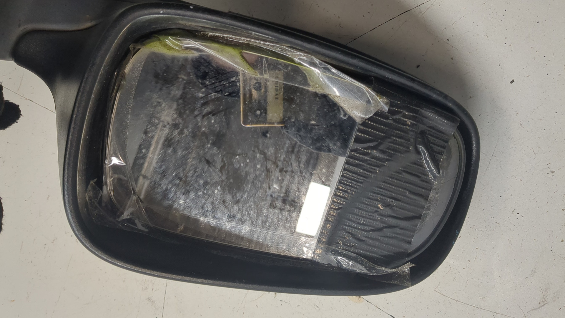 Зеркало левое электрическое