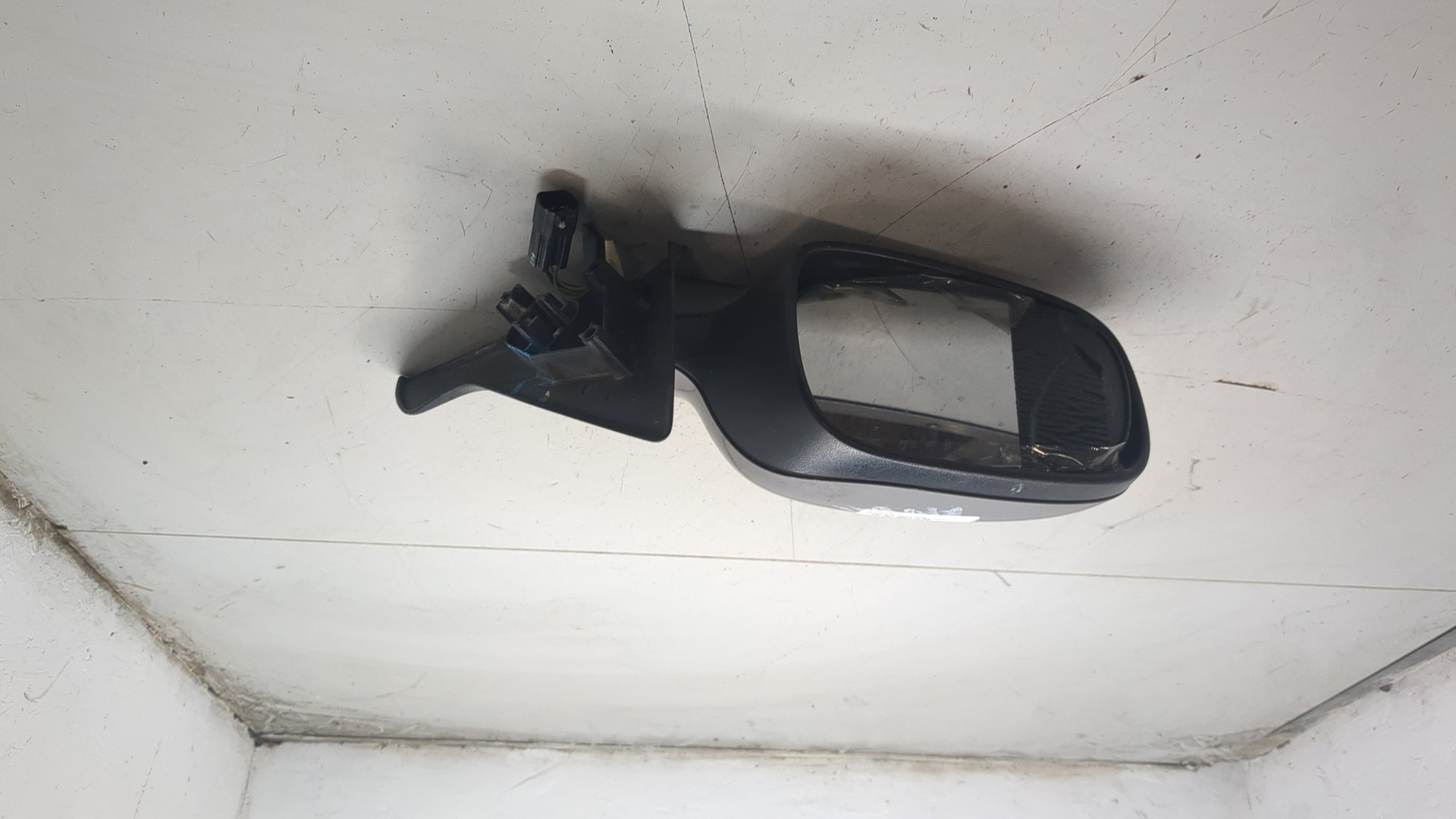 Зеркало левое электрическое