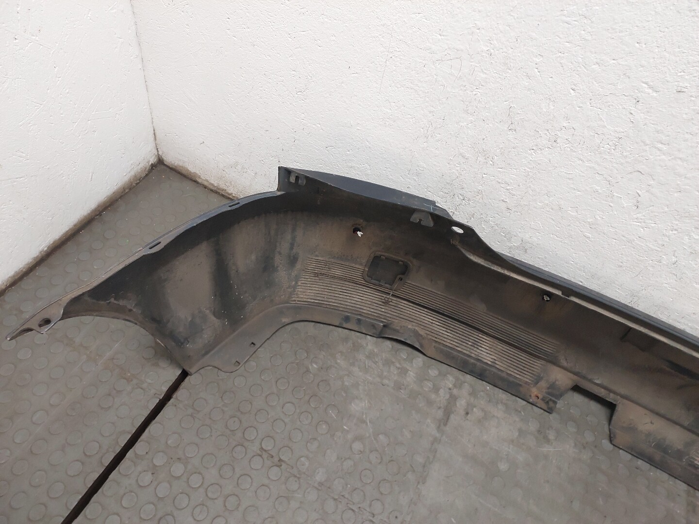 Бампер задний