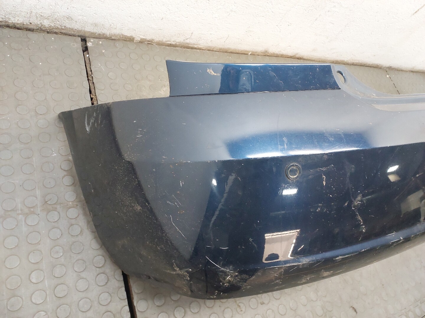 Бампер задний