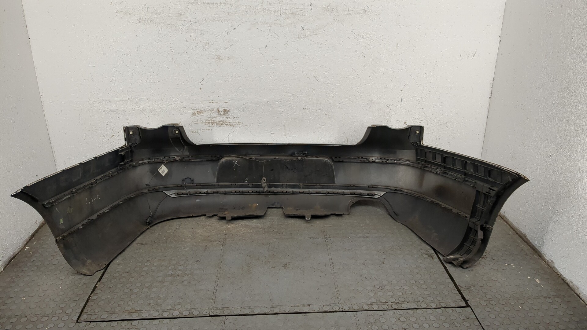 Бампер задний