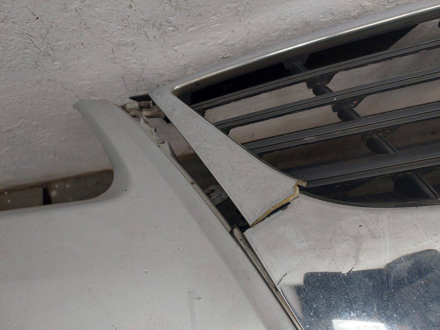 Бампер передний