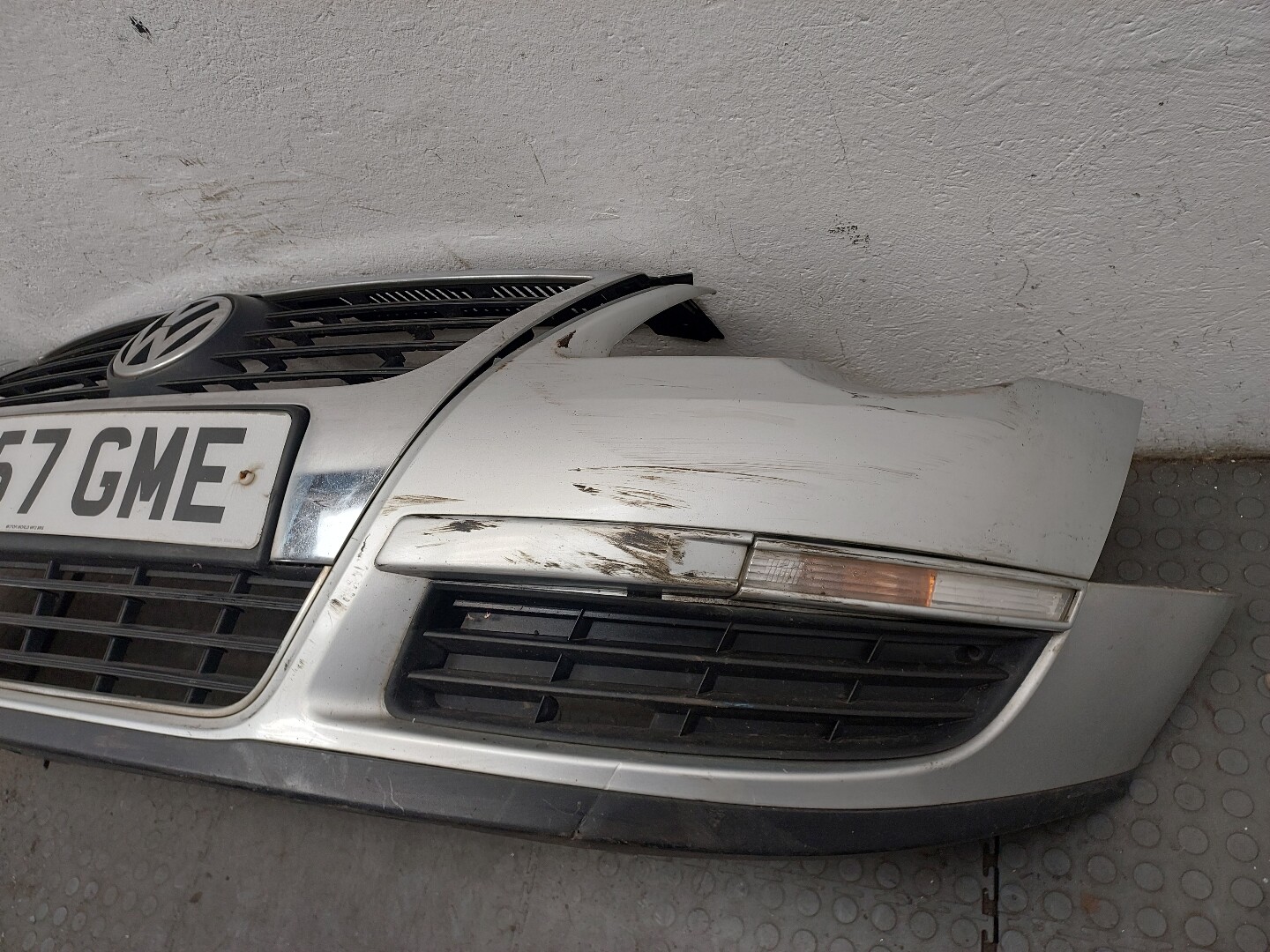 Бампер передний