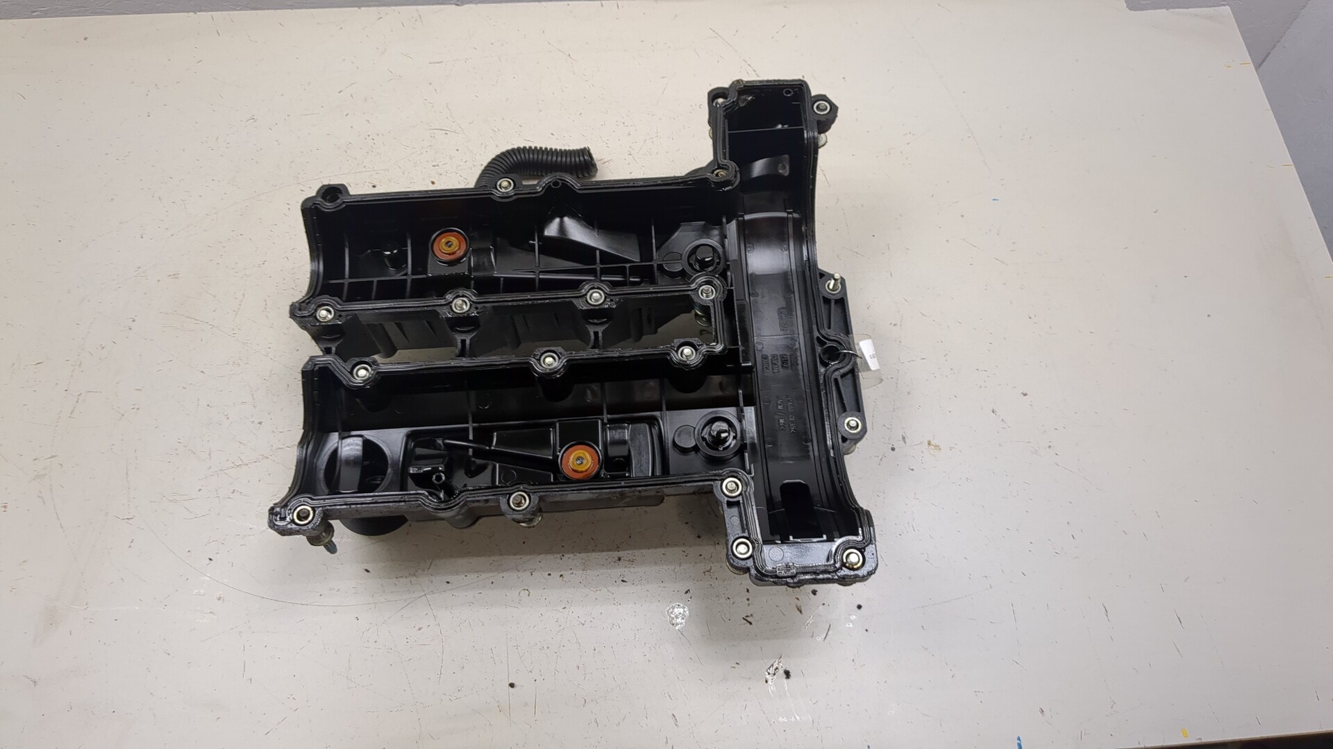 Крышка клапанная ГБЦ