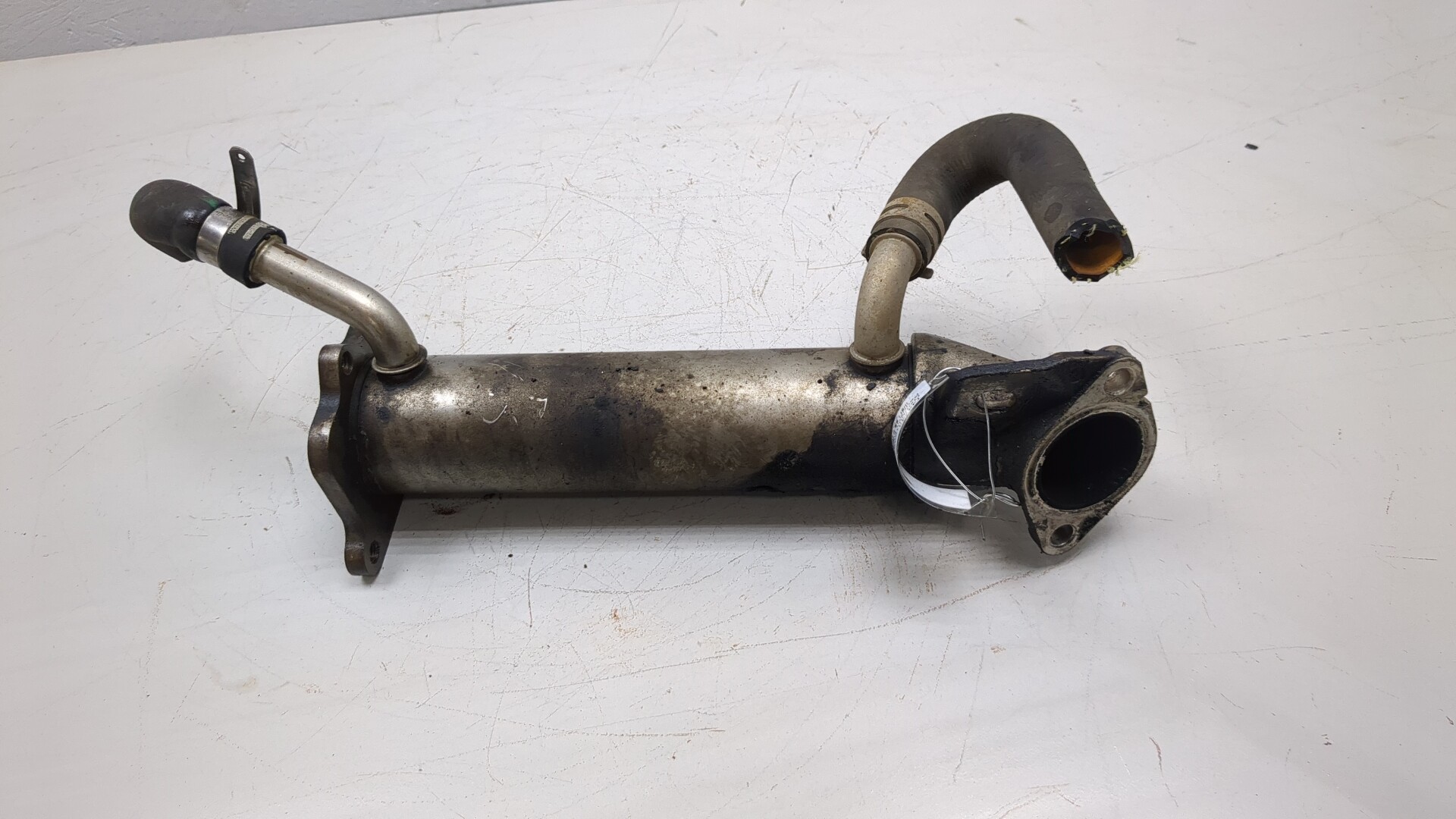 Тройник вентиляции картерных газов