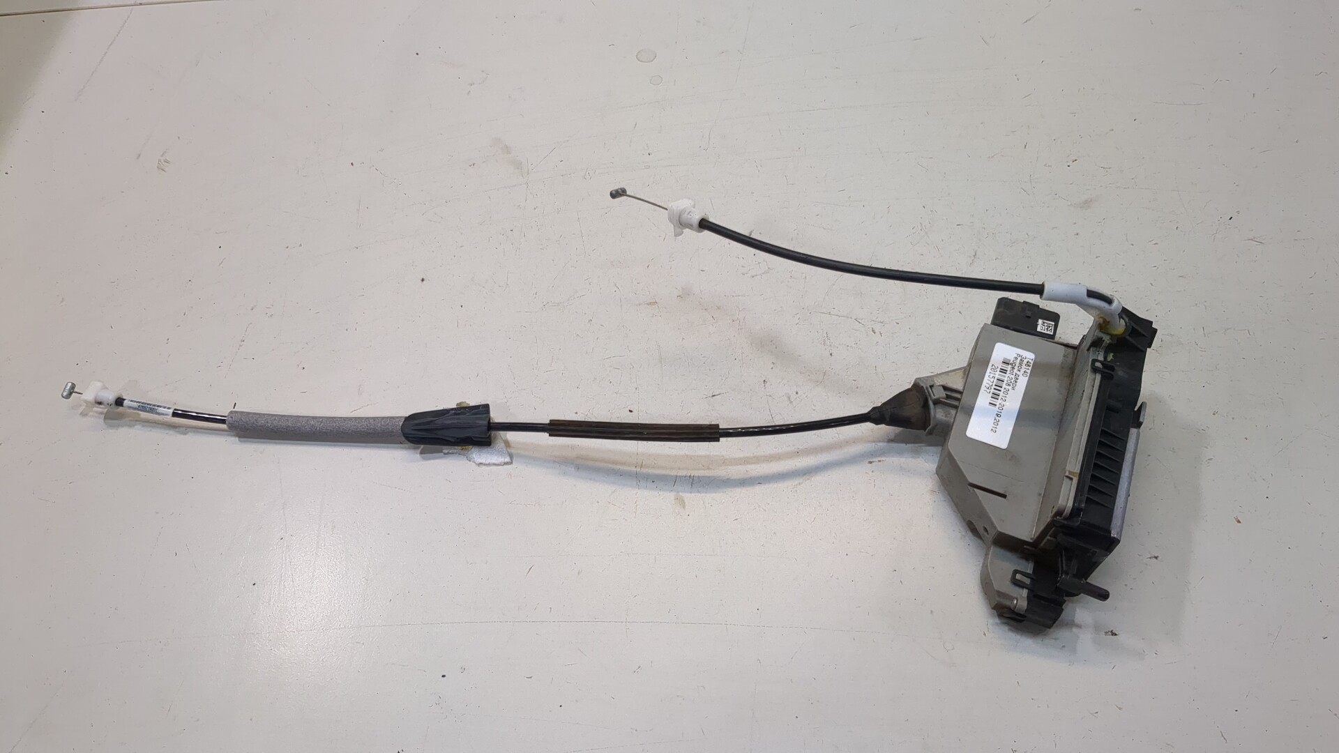 Замок двери задней правой