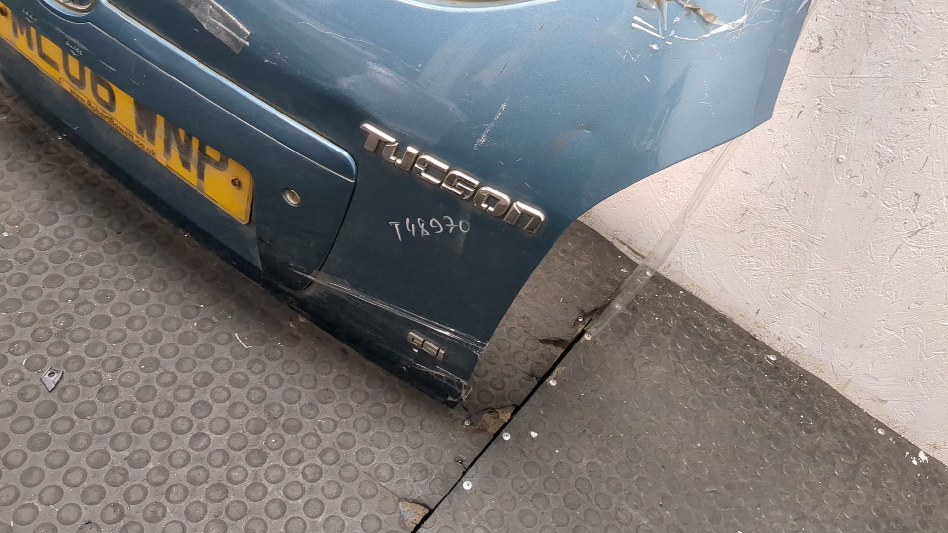 Дверь багажника