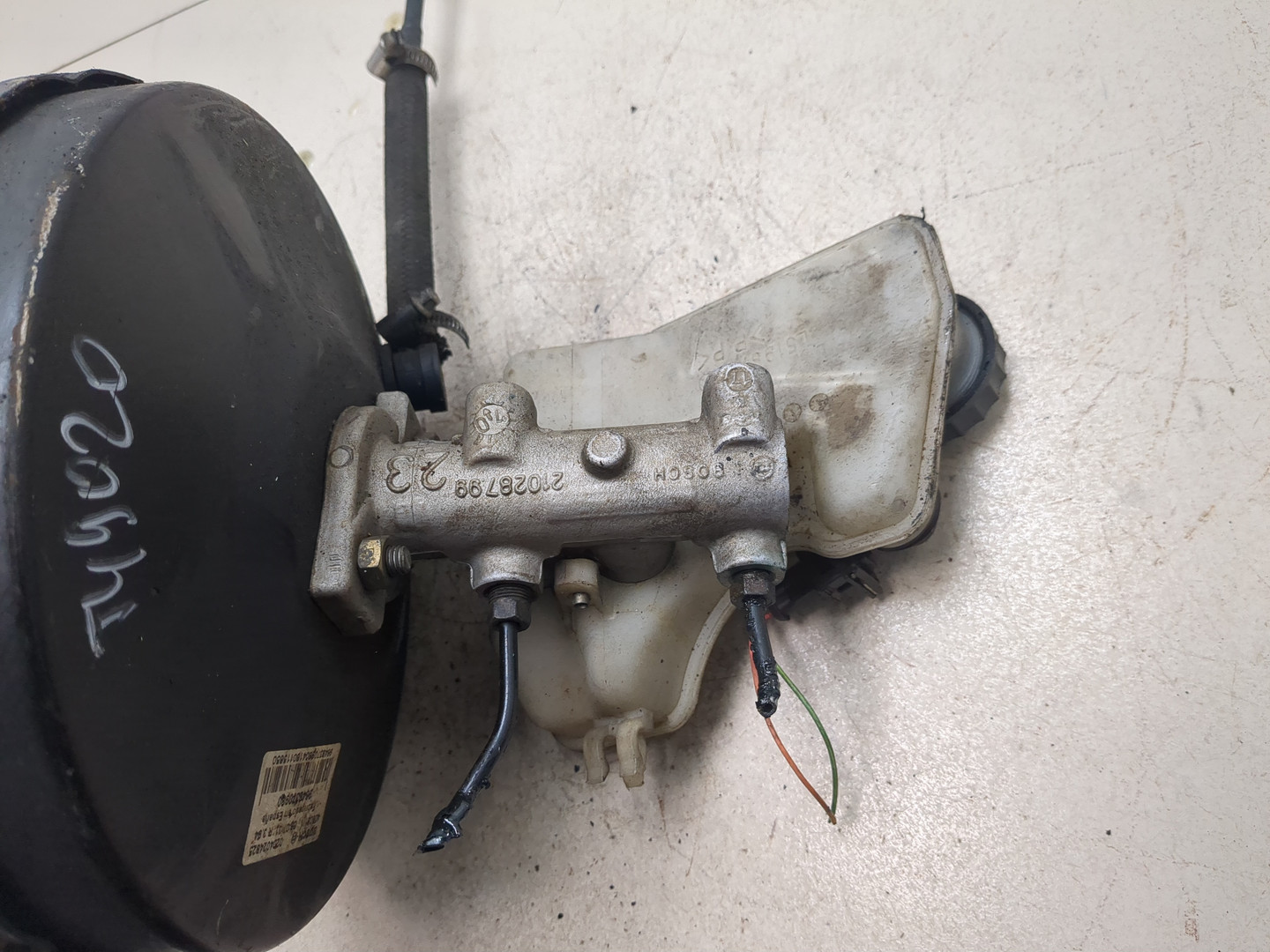 Цилиндр тормозной главный