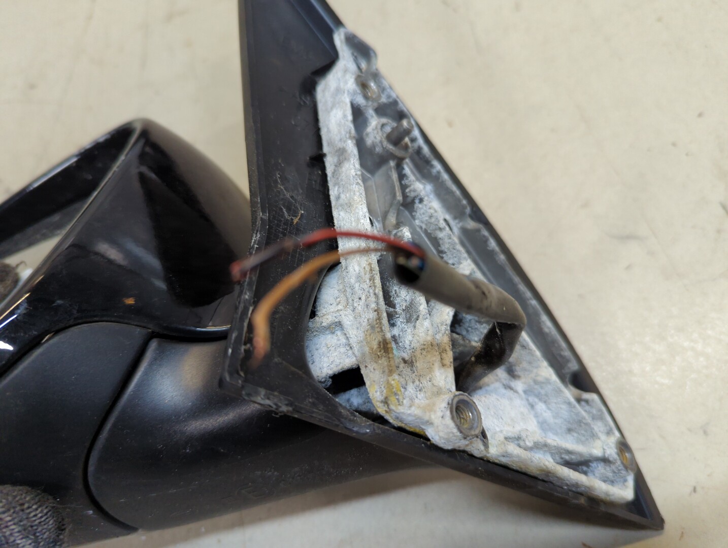 Зеркало левое электрическое