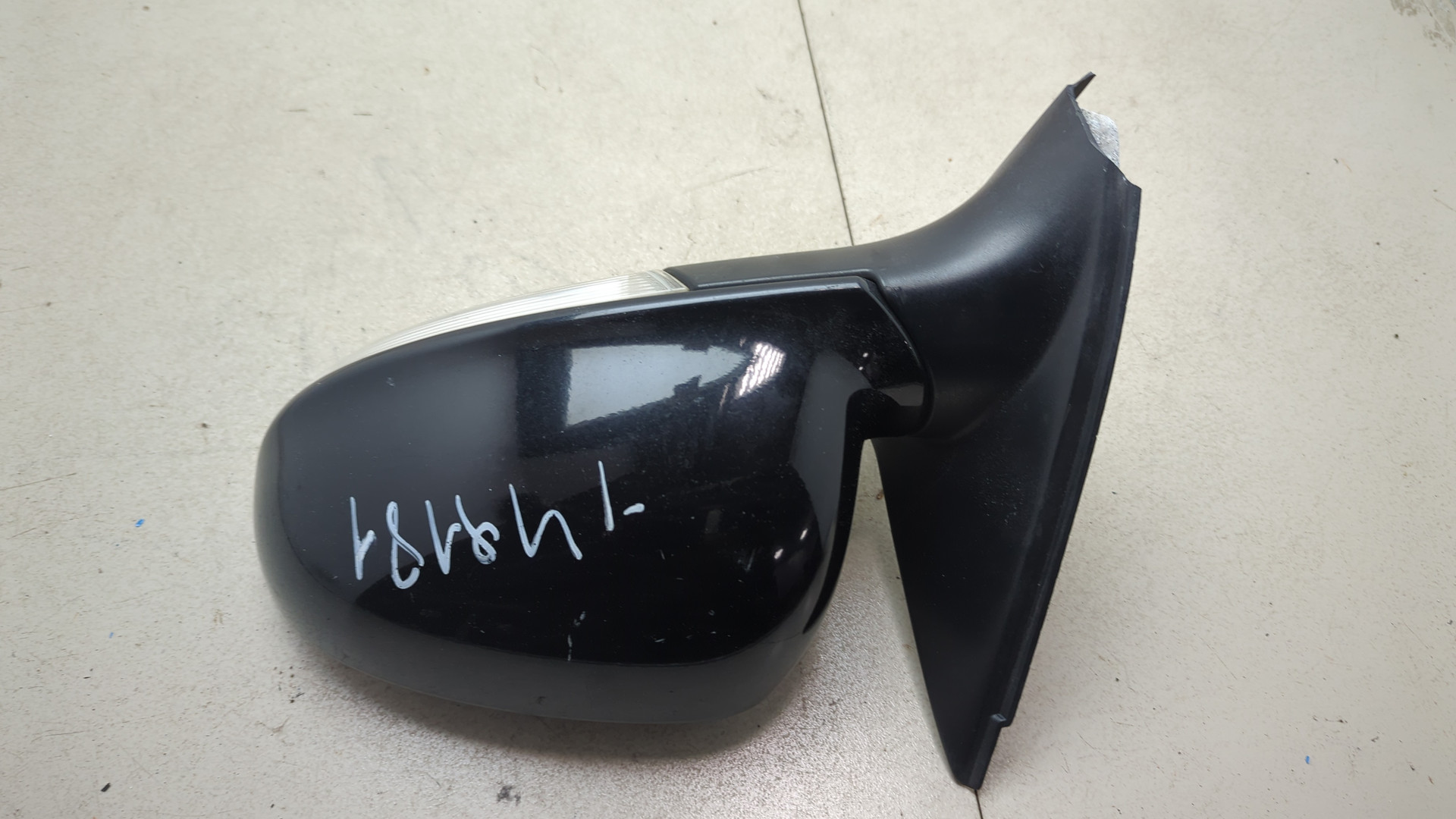 Зеркало левое электрическое