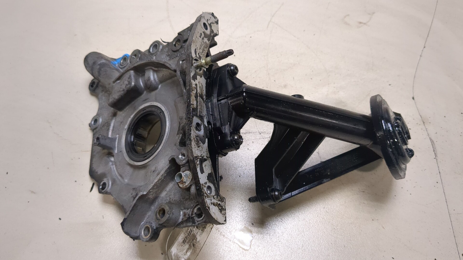 Насос масляный