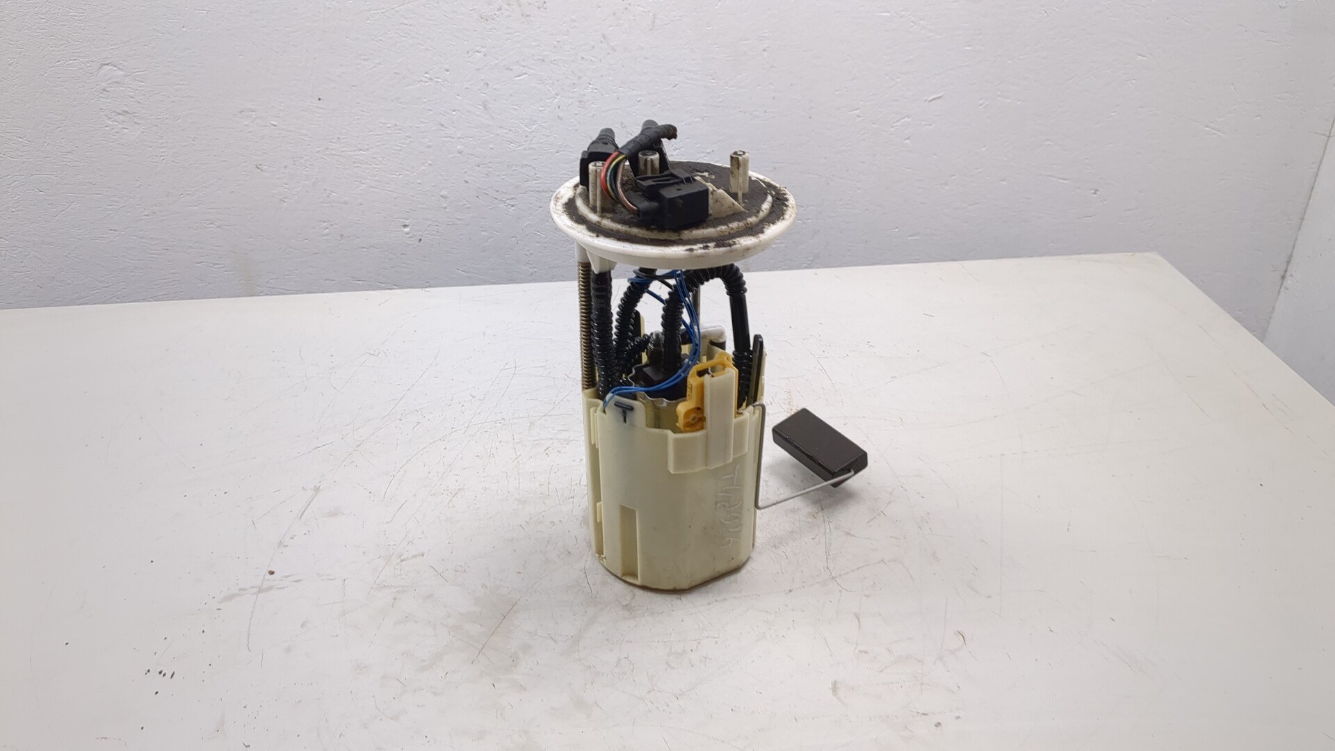 Насос топливный электрический