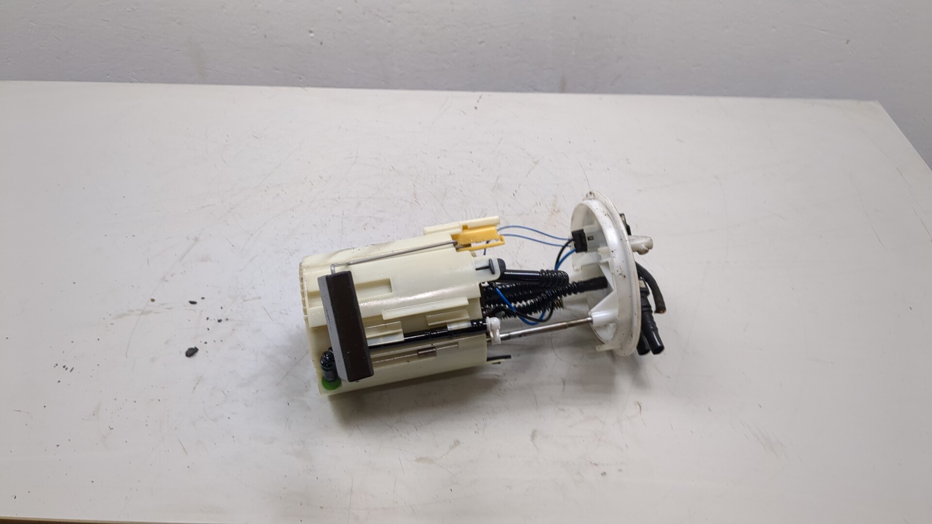 Насос топливный электрический