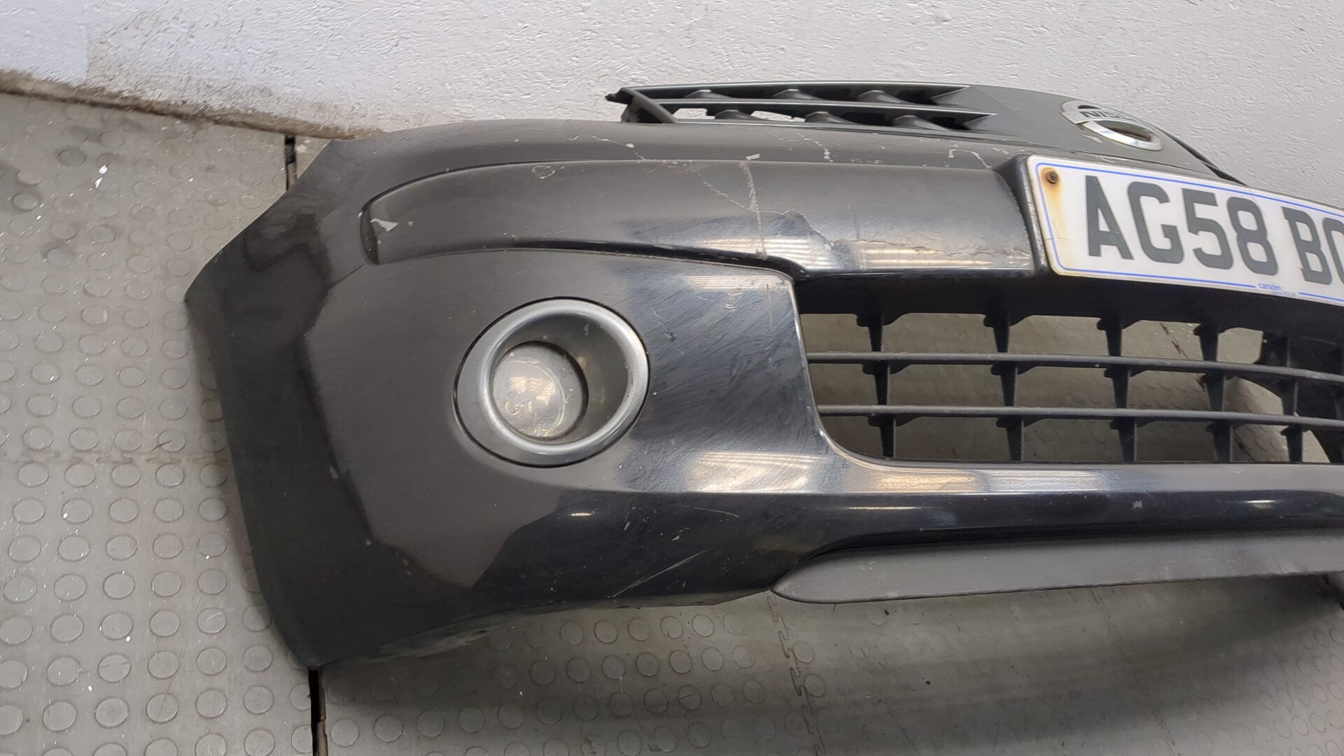 Бампер передний