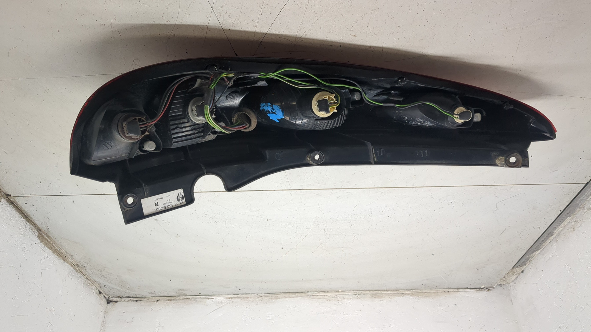 Фонарь задний правый