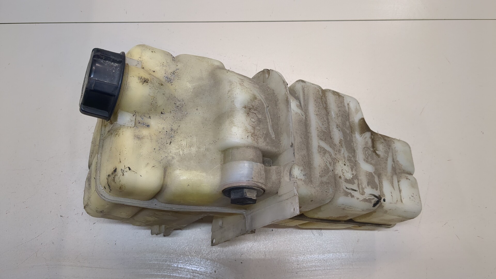 Бачок расширительный