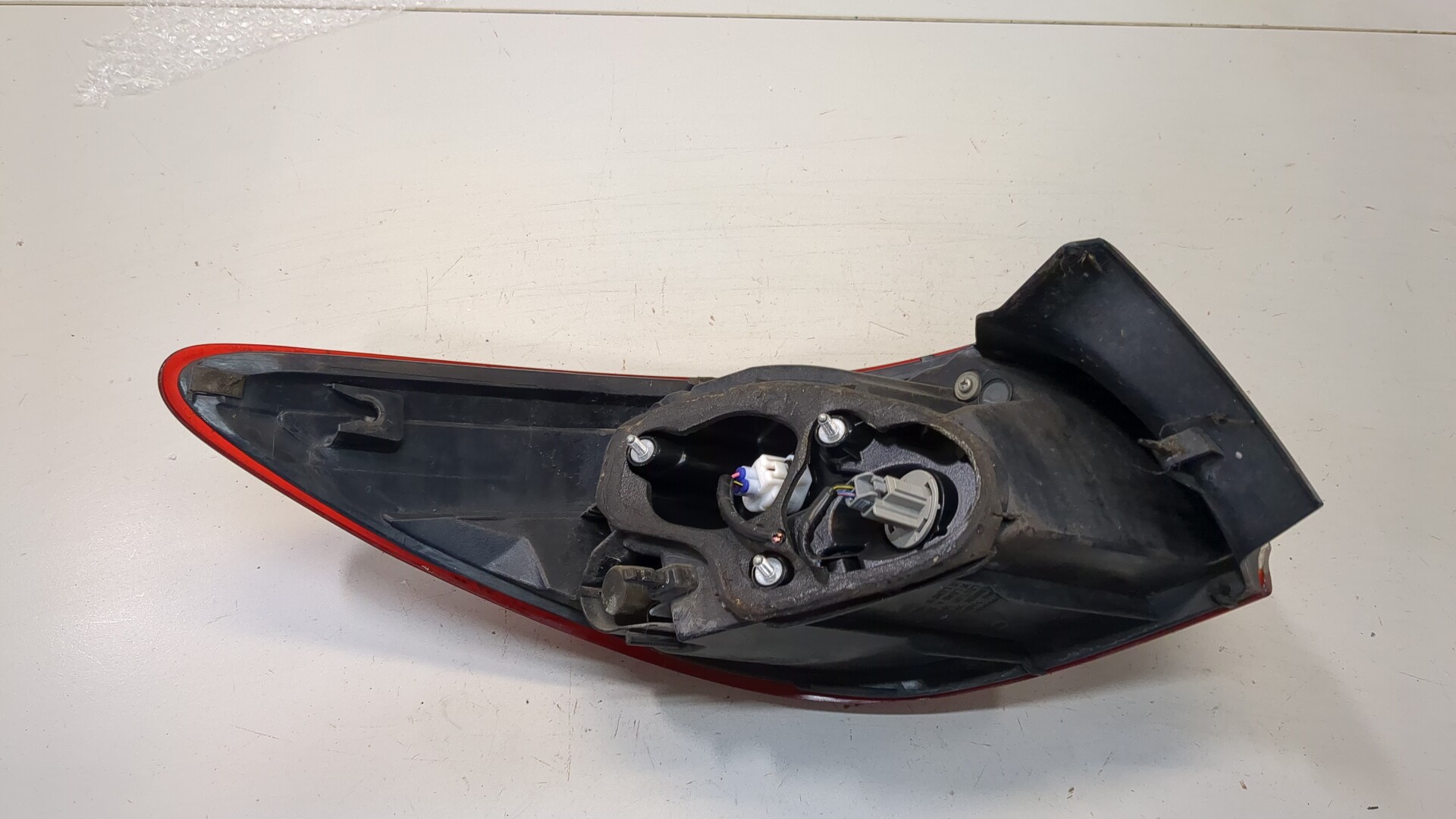 Фонарь задний правый