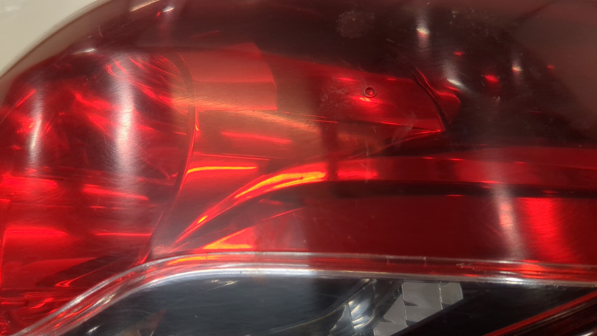 Фонарь задний правый