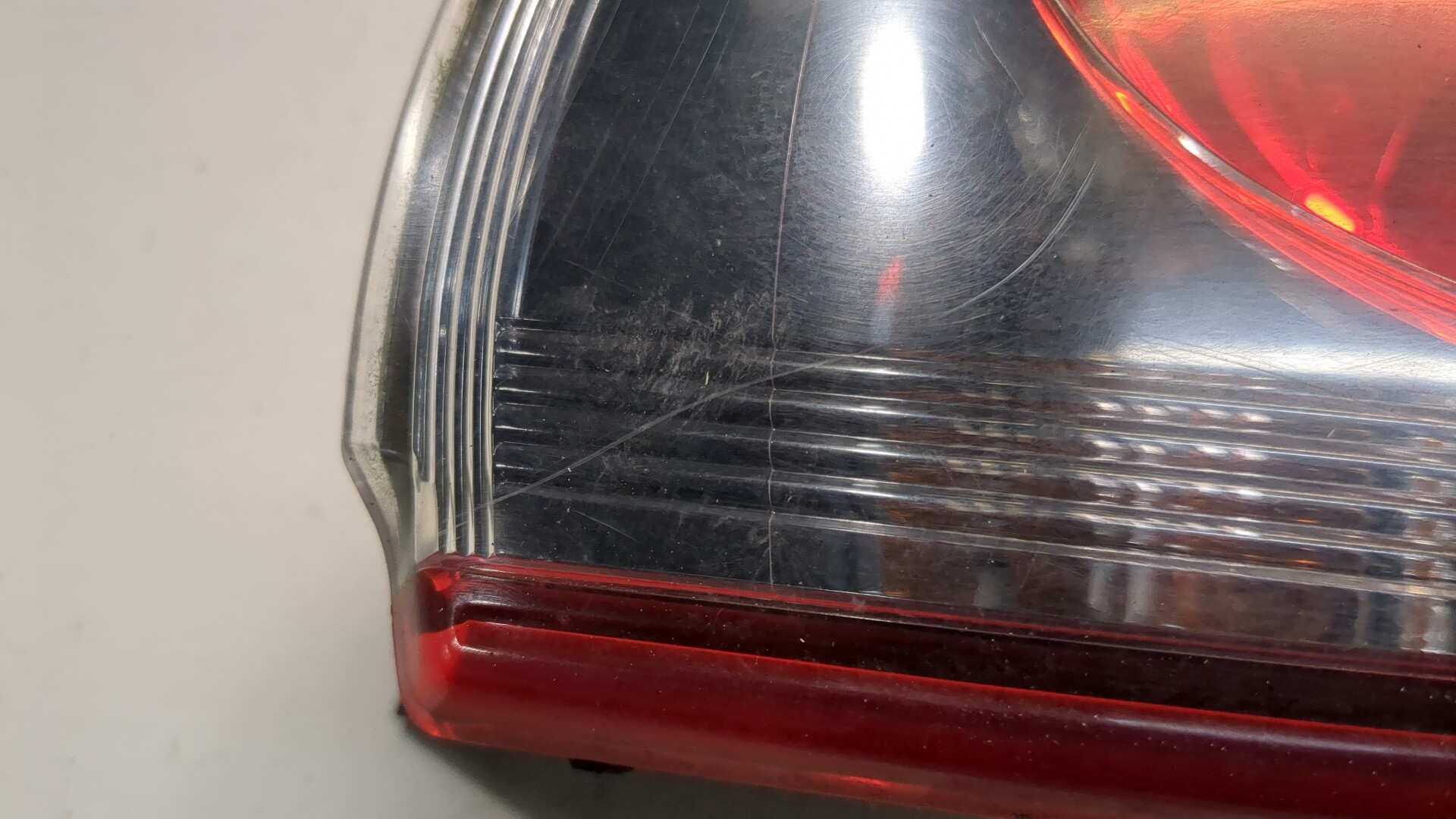 Фонарь задний правый