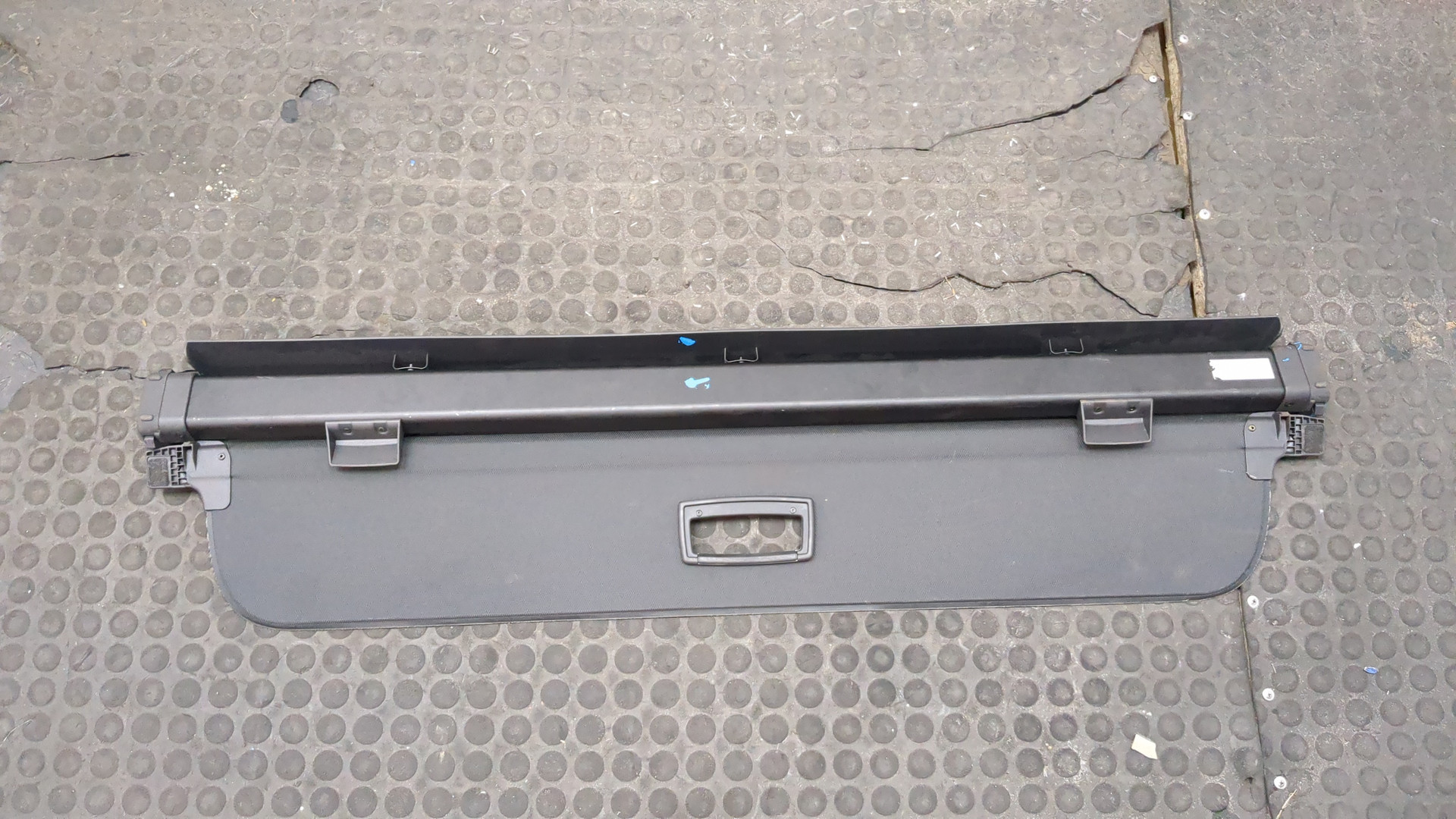 Шторка багажника