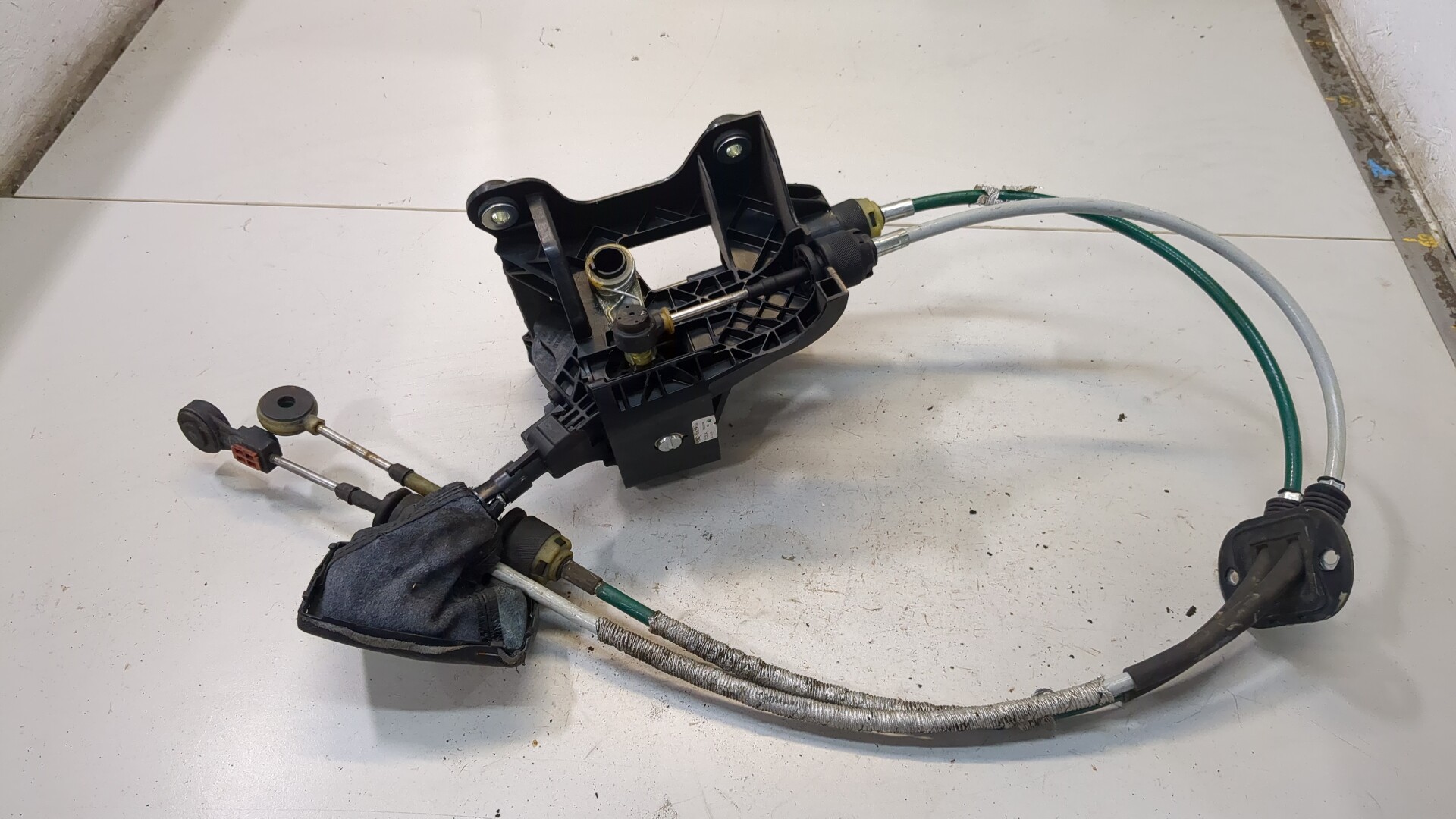 Кулиса МКПП / АКПП