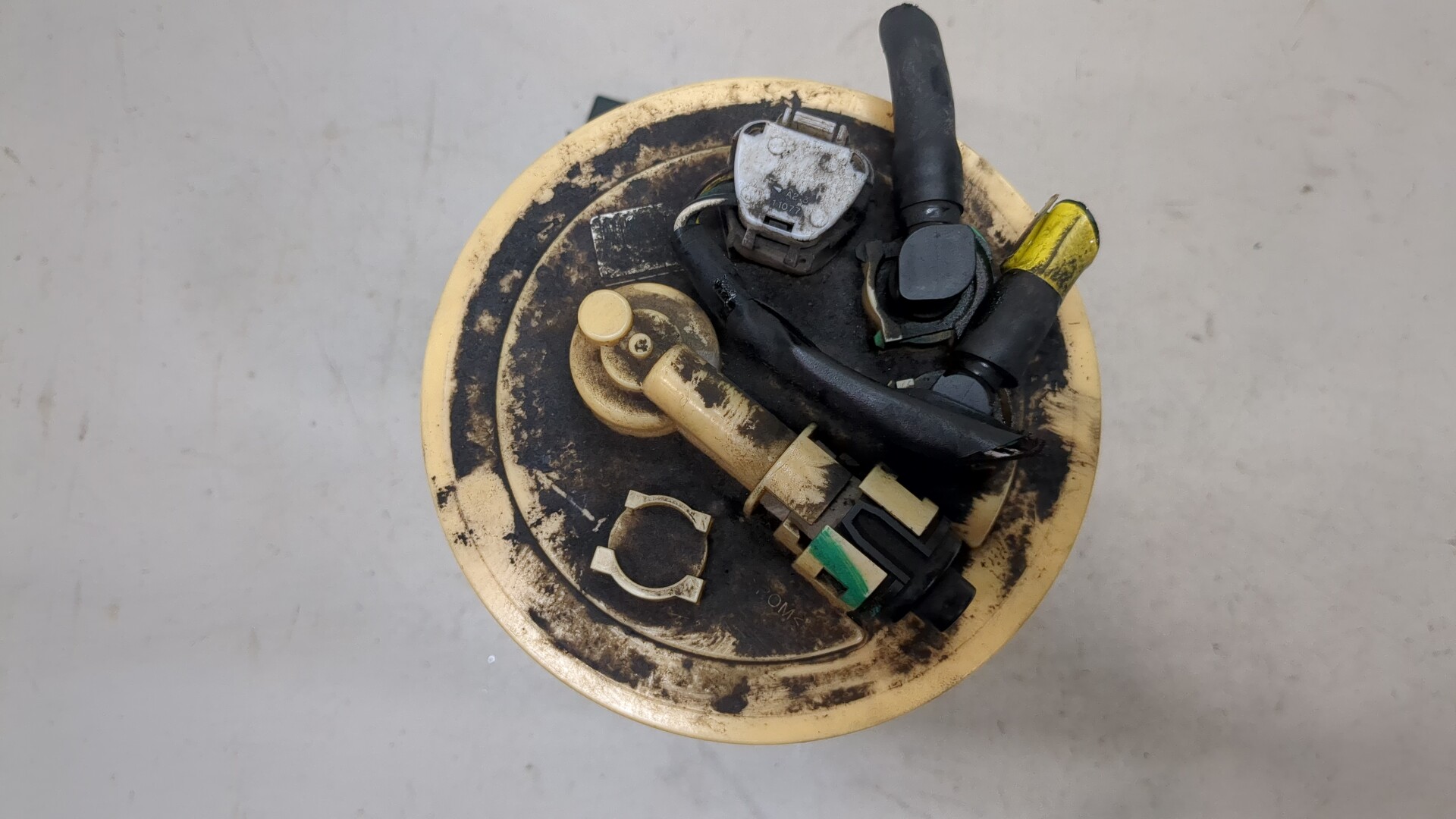 Насос топливный электрический